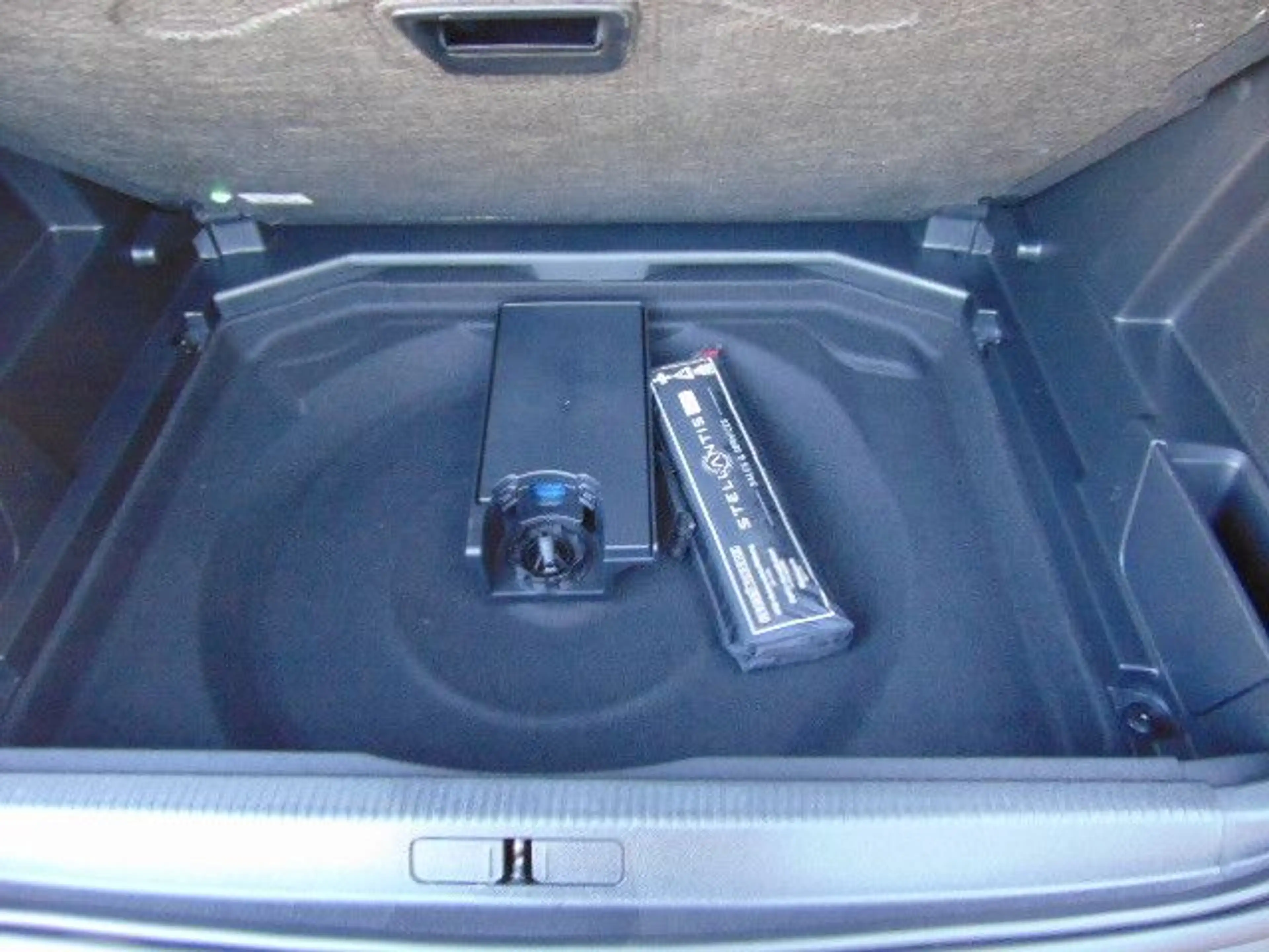 Peugeot 3008 GT — photo 12