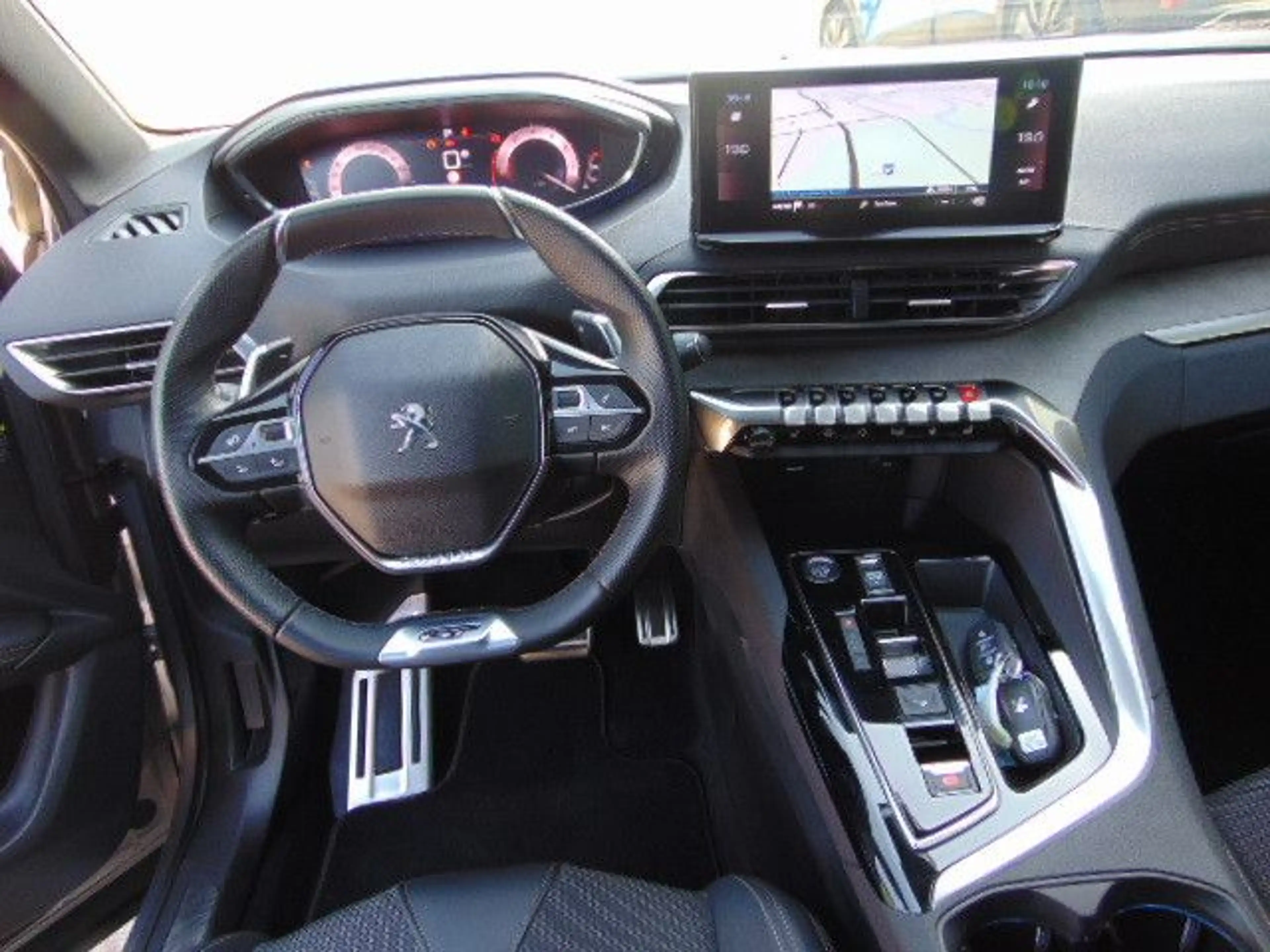 Peugeot 3008 GT — photo 13