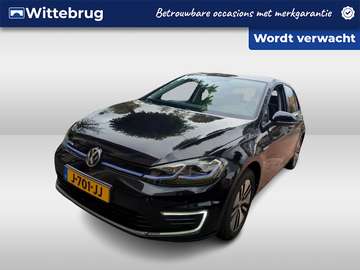 E-DITION / SOH 93%/ AUTOMAAT/ ADAPTIVE CRUISE/ PAR