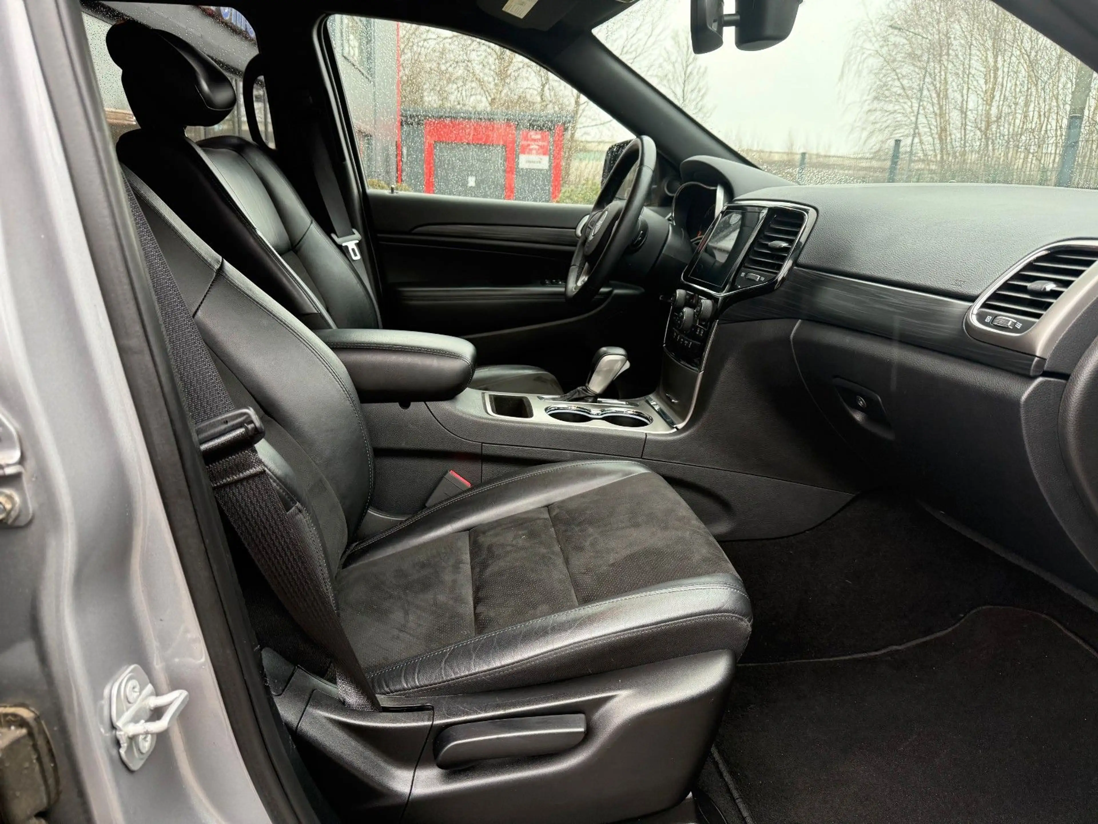 Jeep Grand Cherokee 3.6 L 4x4 Xenon 20 zoll — photo 10