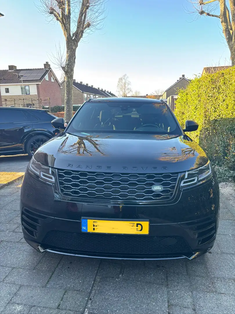 Land Rover Range Rover Velar 2.0 T. AWD R-D S Černá - 2