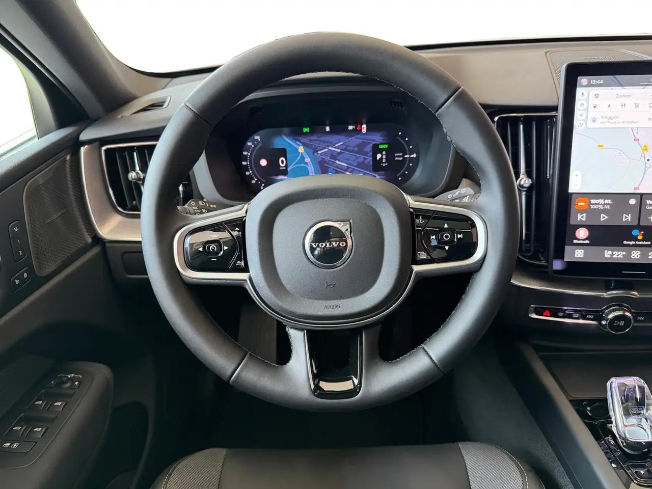 Volvo XC60 2026 — фото 14