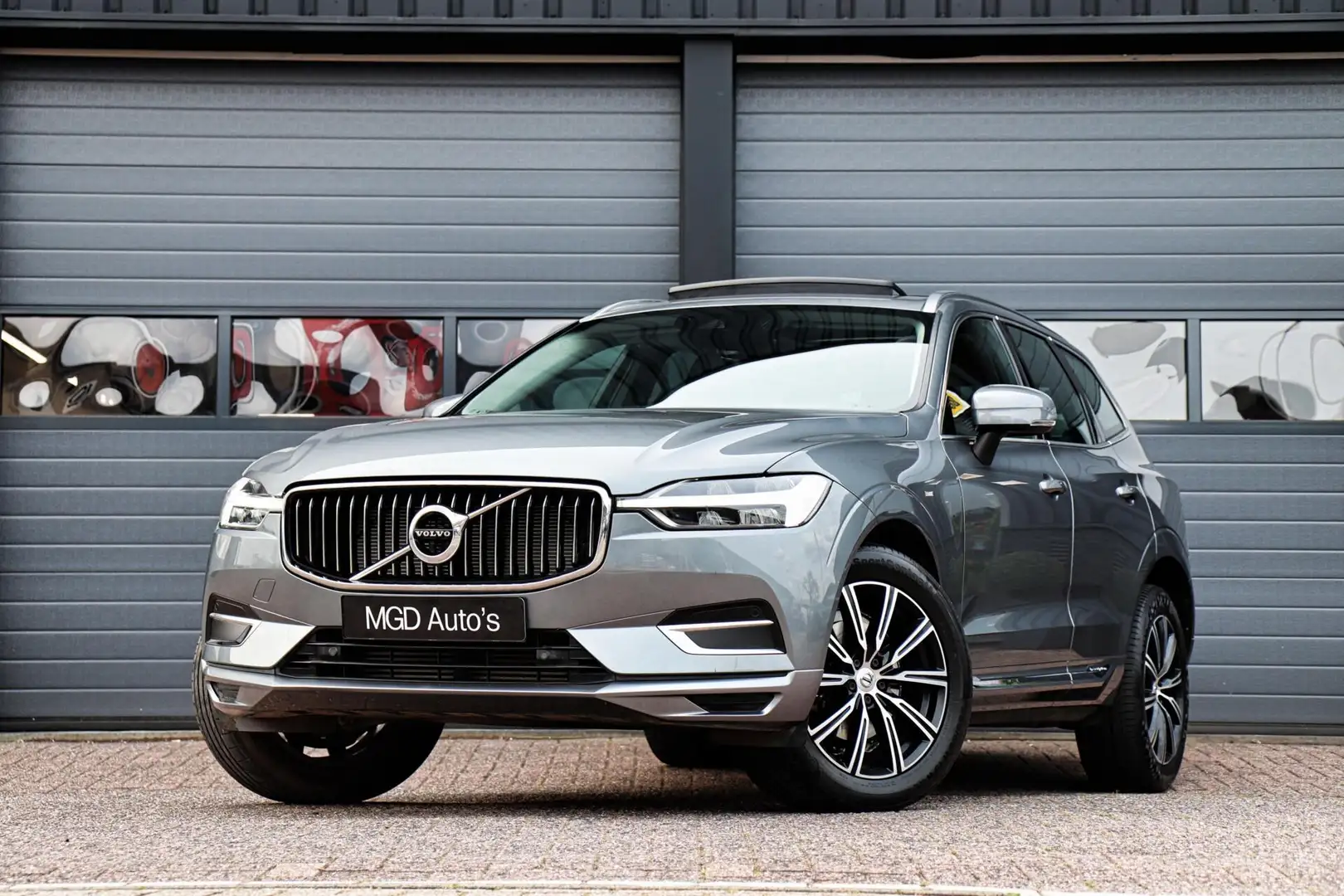 Volvo XC60 2.0 T4 Inscription /PANODAK/MEMORY/CAMERA/HUD/STOE Gris - 1