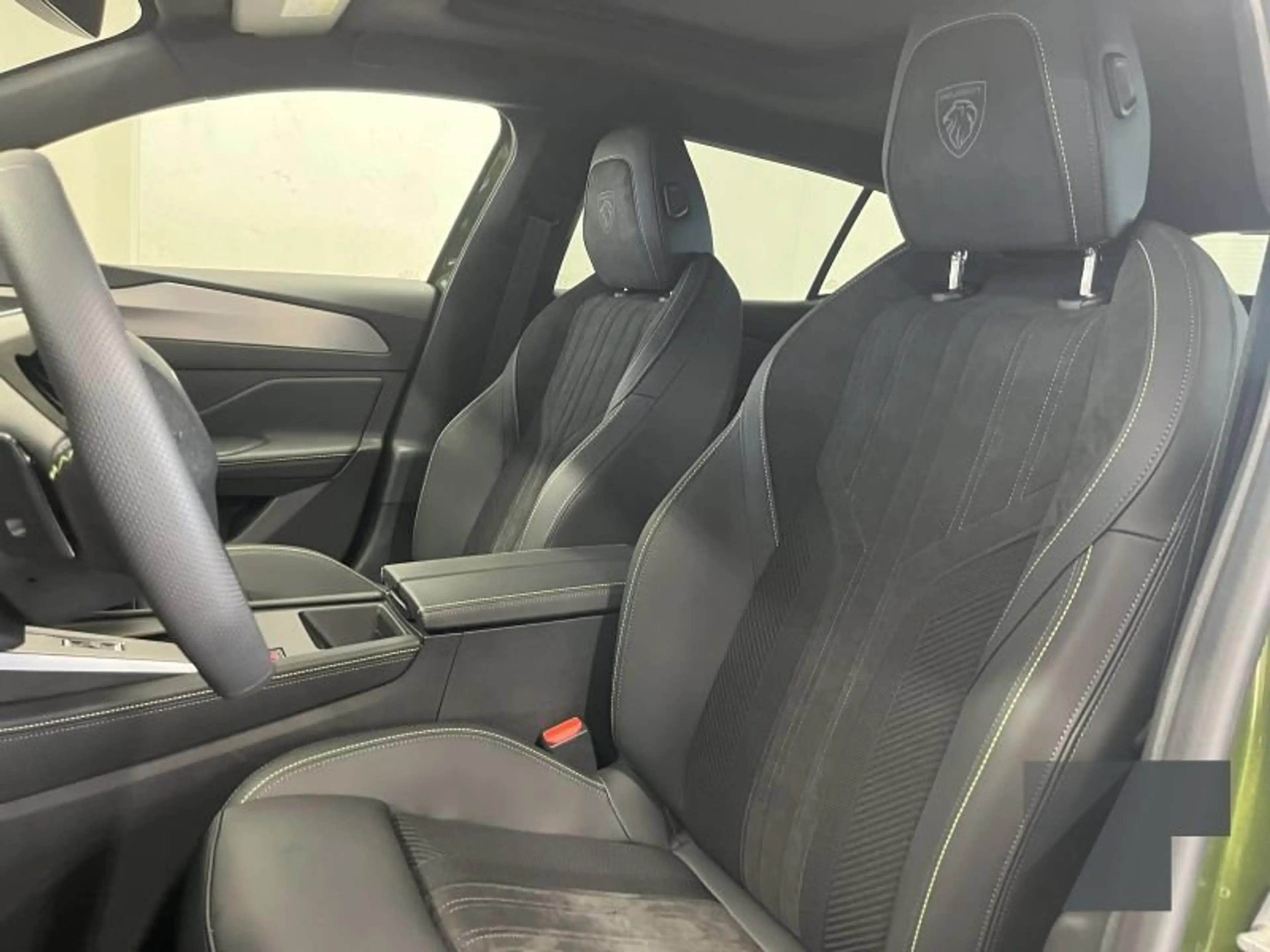 Peugeot 408 GT Exclusive Hybrid 145 ch e-DCS6 — photo 7