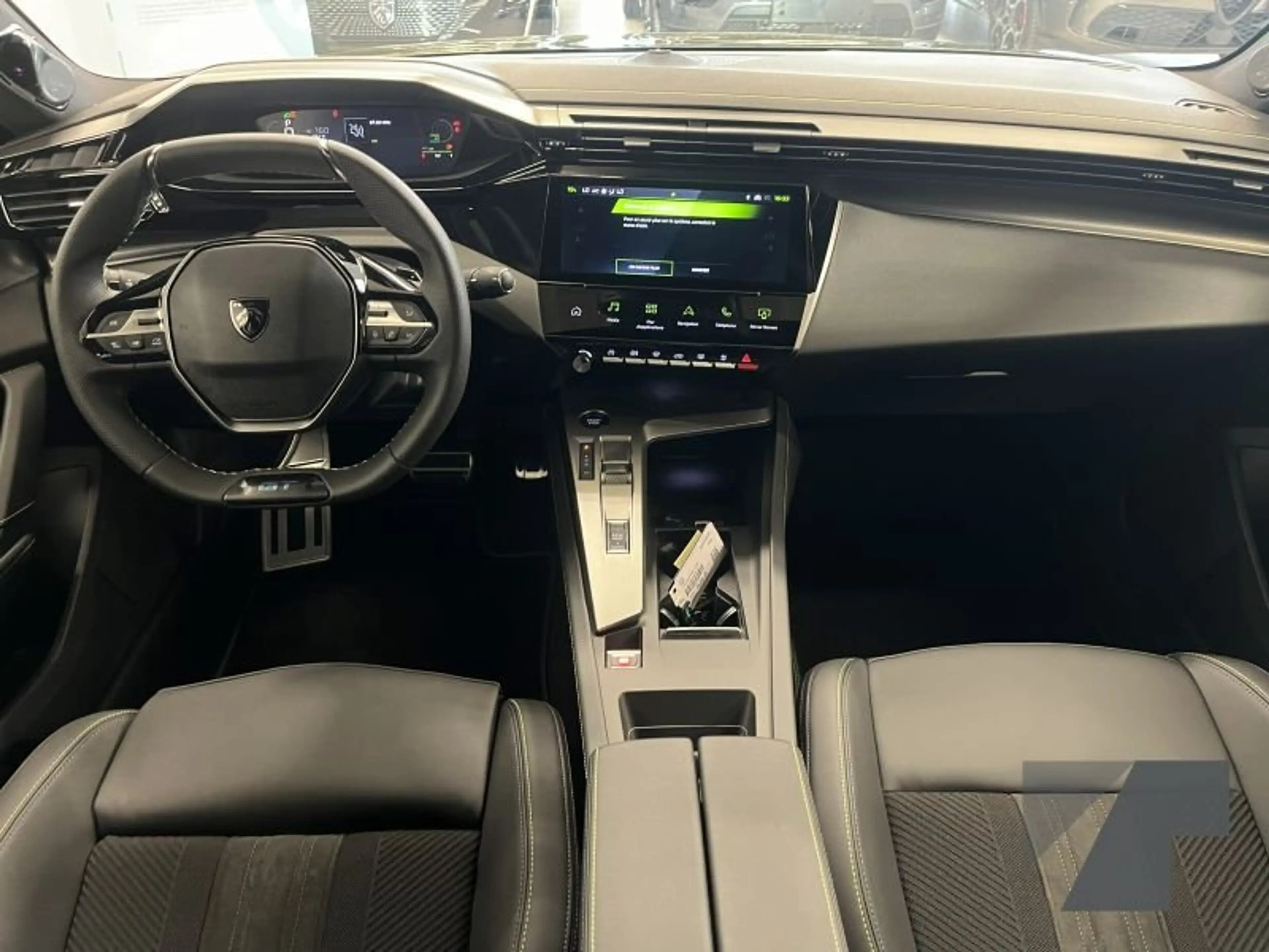 Peugeot 408 GT Exclusive Hybrid 145 ch e-DCS6 — photo 6