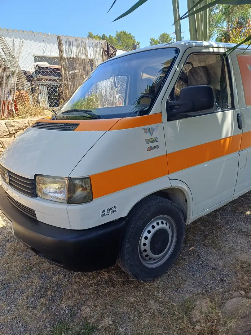 Volkswagen Transporter - 2