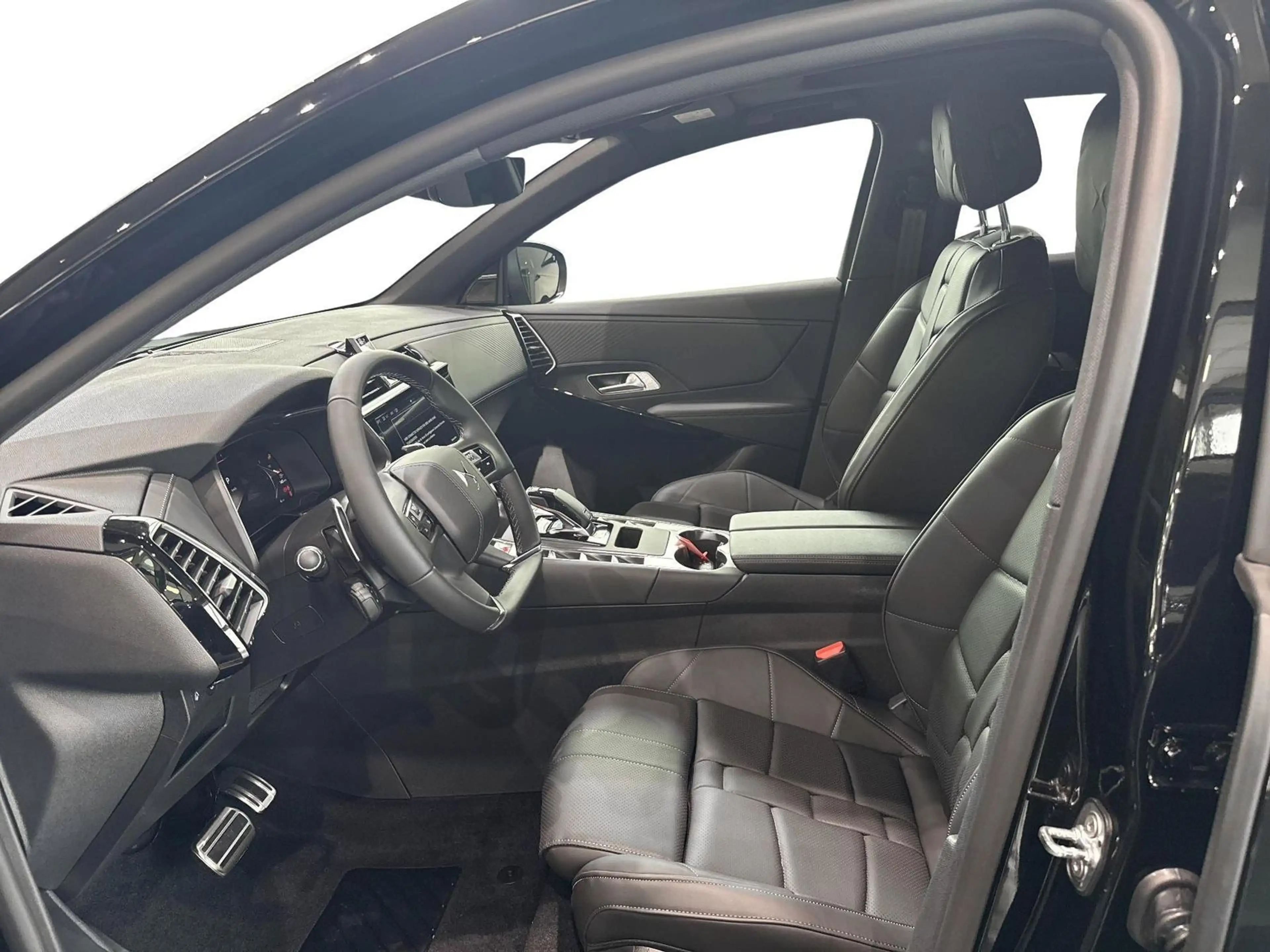 DS Automobiles DS 7 Crossback ÉTOILE Diesel 130PS AHK — photo 7
