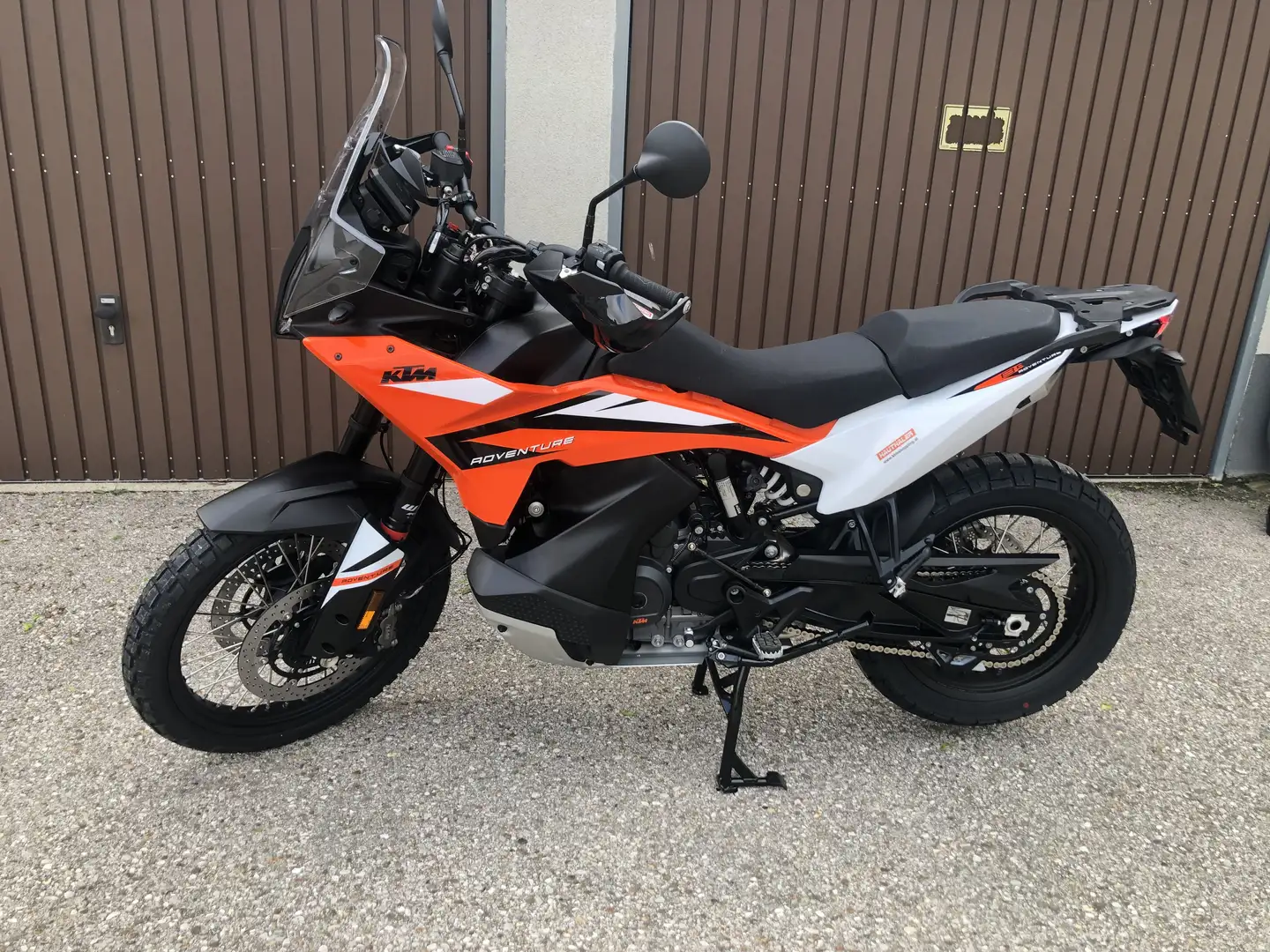 KTM 890 Adventure Tech Pack Orange - 2