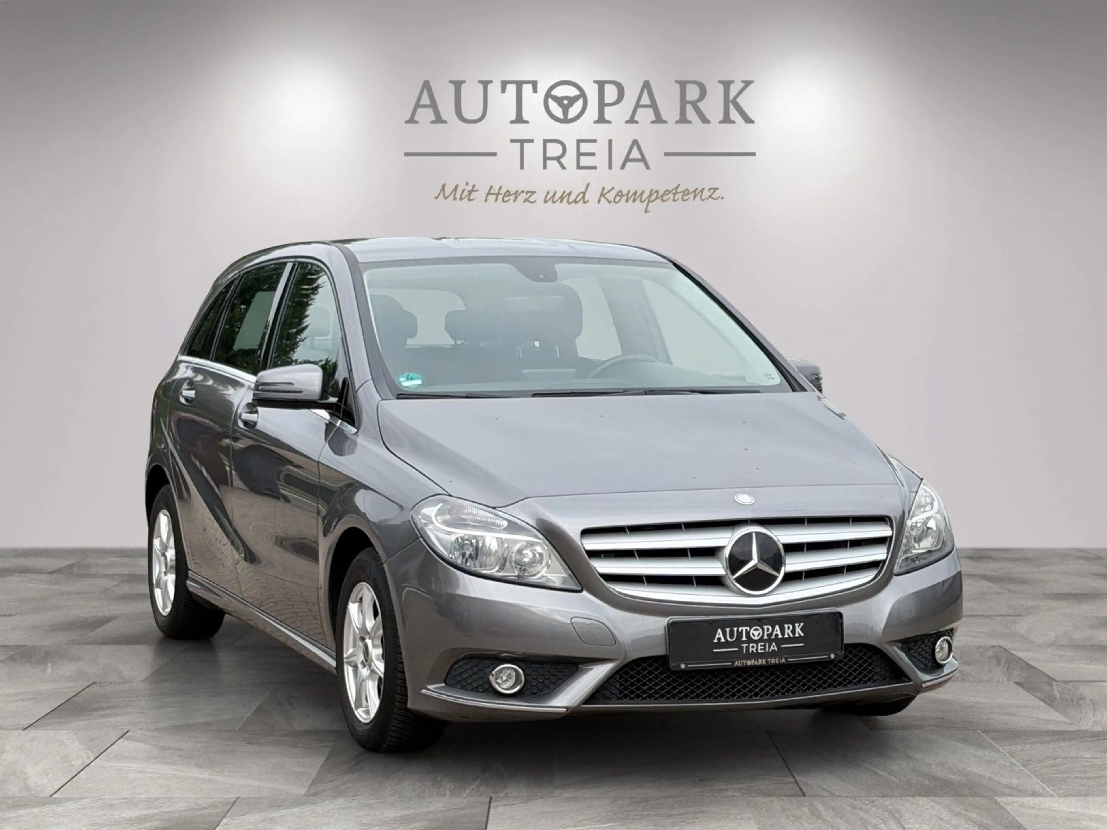 Mercedes-Benz B 180 TÜV NEU|SITZHEIZUNG|ALU|AHK — photo 3