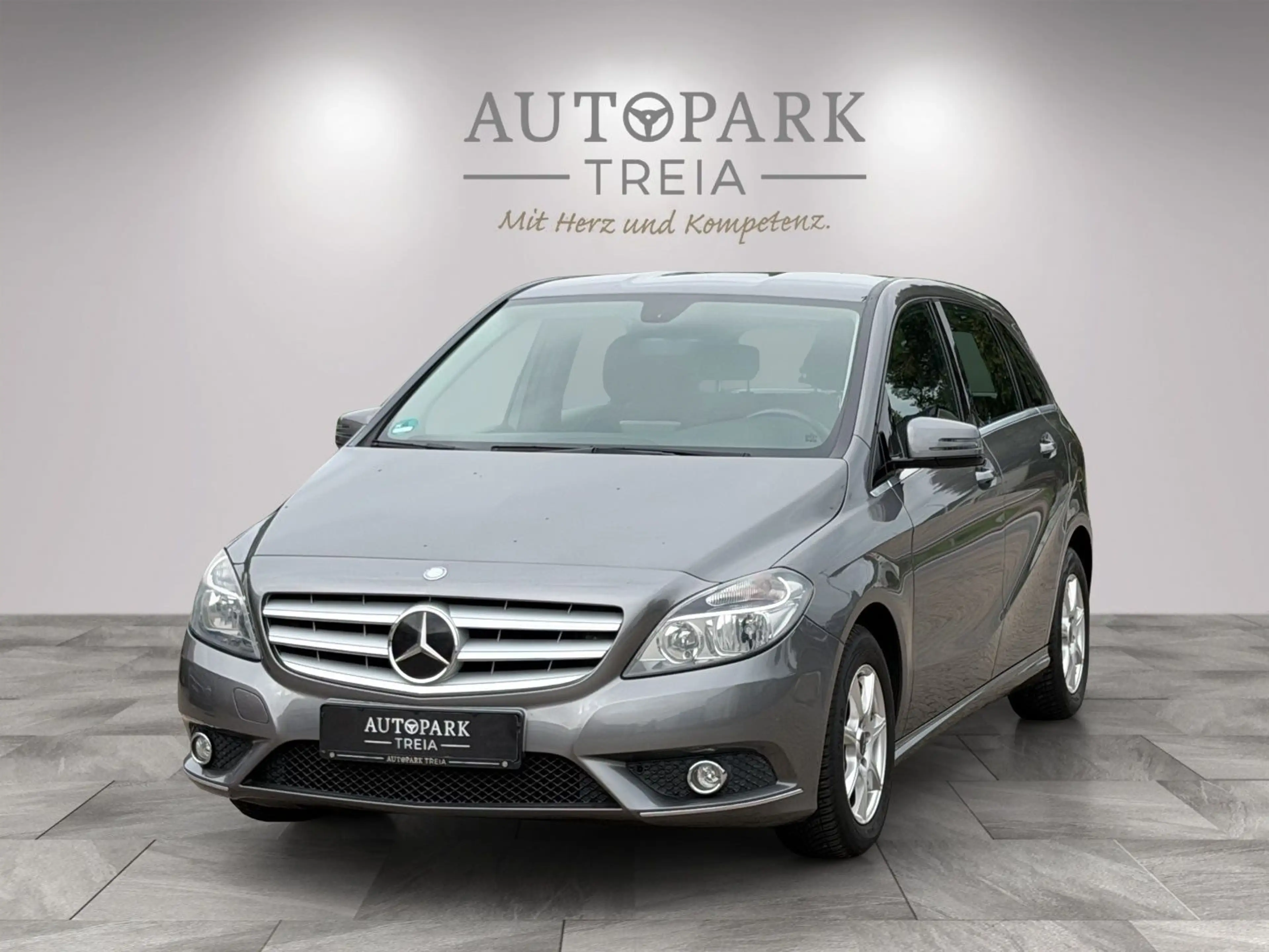 Mercedes-Benz B 180 TÜV NEU|SITZHEIZUNG|ALU|AHK