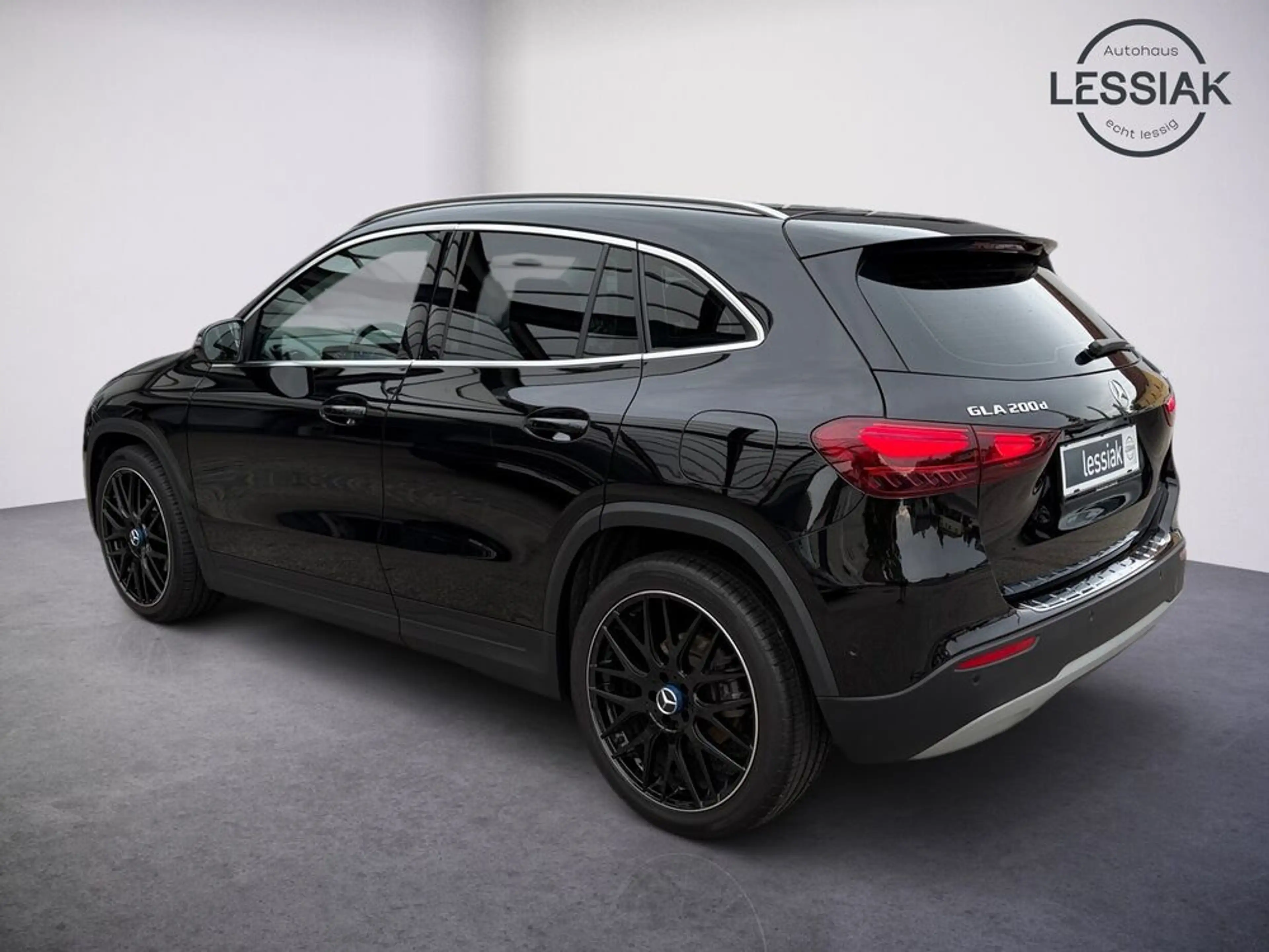 Mercedes-Benz GLA 200 d 4M | Parkpaket mit RFK | Easypack | Navi — photo 5