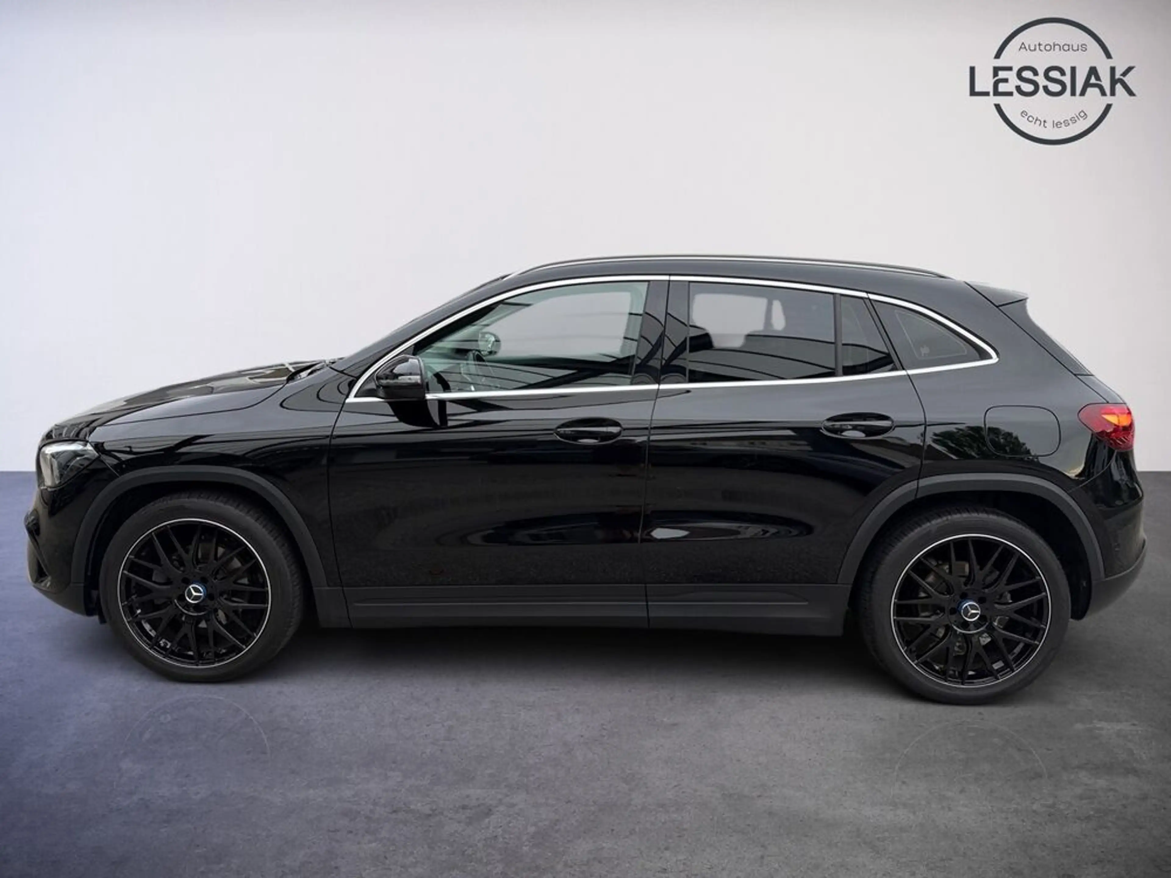 Mercedes-Benz GLA 200 d 4M | Parkpaket mit RFK | Easypack | Navi — photo 6