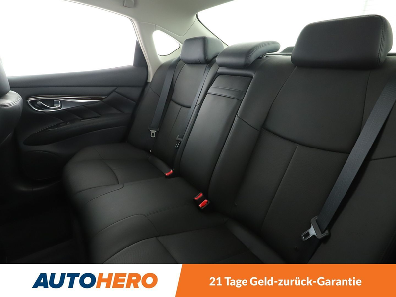 Infiniti Q70 2.2 Diesel Premium Aut.*NAVI*TEMPO*CAM*PDC*SHZ* — photo 14