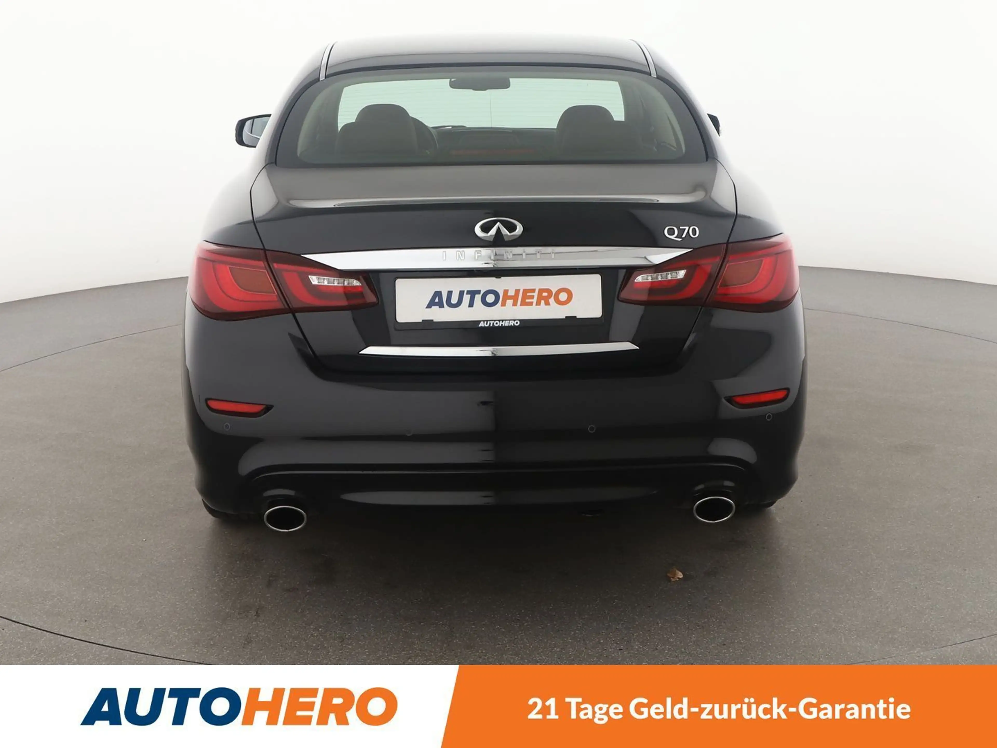 Infiniti Q70 2.2 Diesel Premium Aut.*NAVI*TEMPO*CAM*PDC*SHZ* — photo 5
