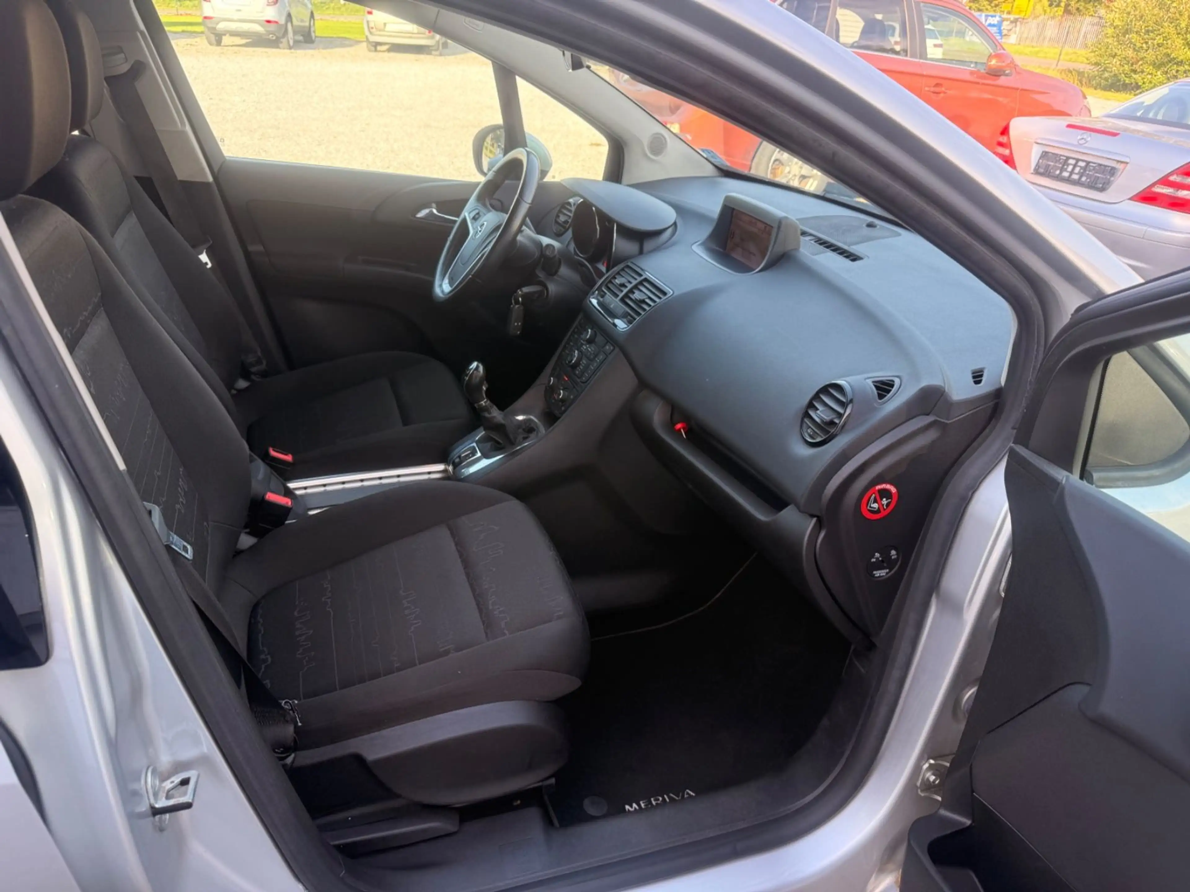 Opel Meriva B Edition — photo 5