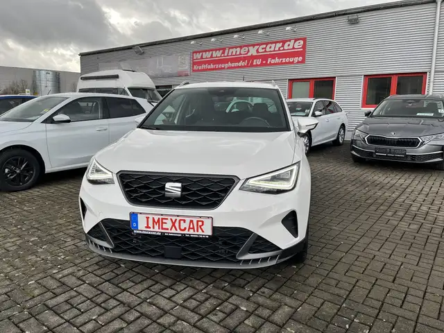 SEAT Arona FR 1,0 TSI + Klimatronic + Voll LED + Navigation +