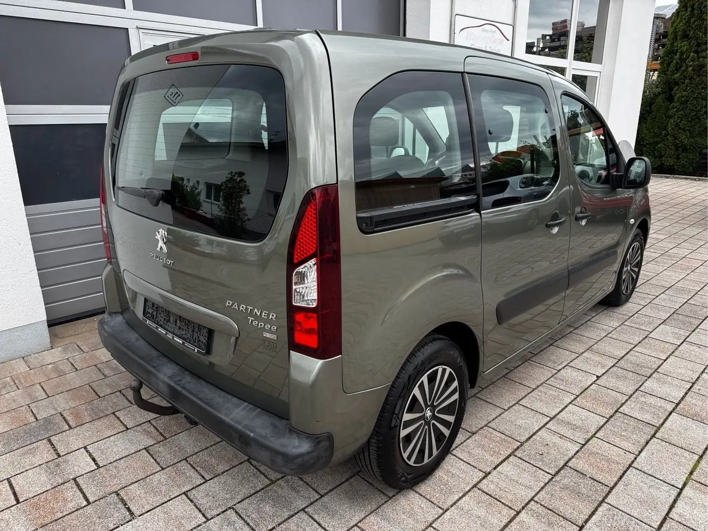 Peugeot Partner Active e-HDI FAP 92 1.6 Gris - 2