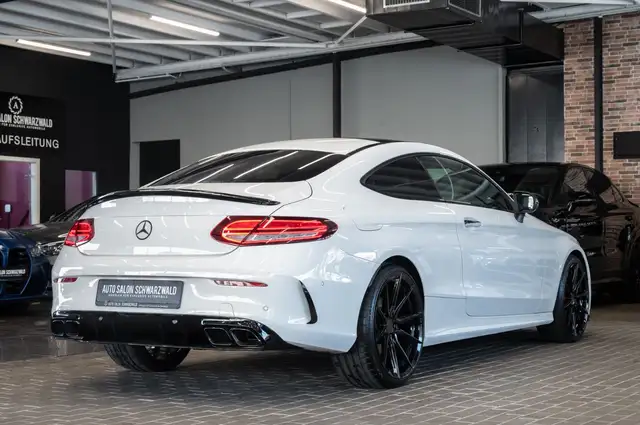 Mercedes-Benz C-Class view 7