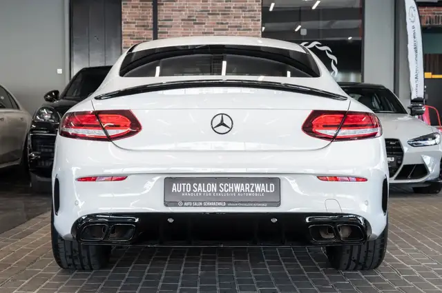 Mercedes-Benz C-Class view 9