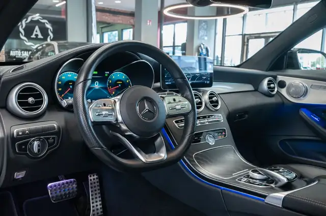 Mercedes-Benz C-Class view 15