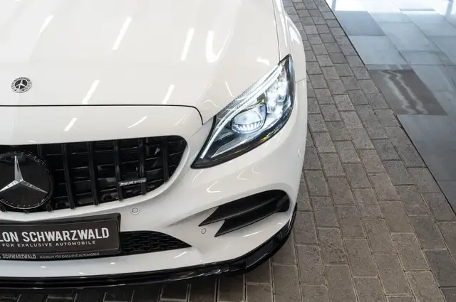 Mercedes-Benz C-Class view 12