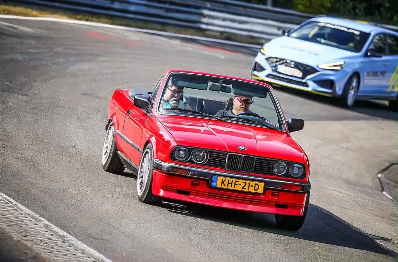 BMW 325i, foto 8