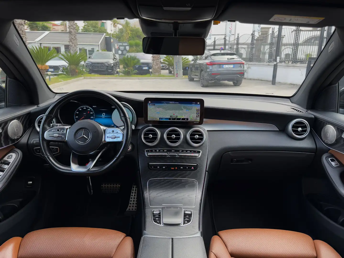 Mercedes-Benz GLC 220 d Coupe Premium AMG 4M SOSPENSIONI BURMESTER Nero - 2