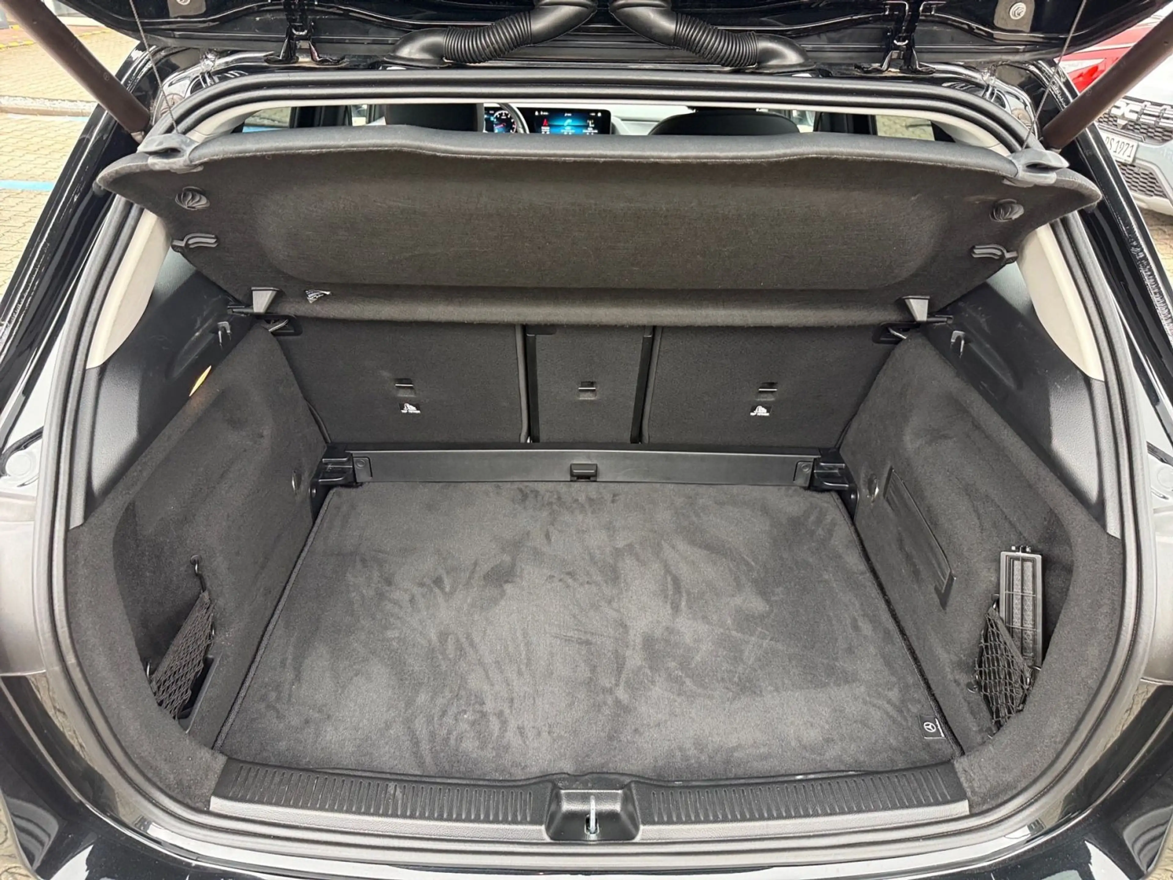 Mercedes-Benz B 220 AUTOMATIK *AMG-LINE*BURMESTER* MEMORY* — photo 12