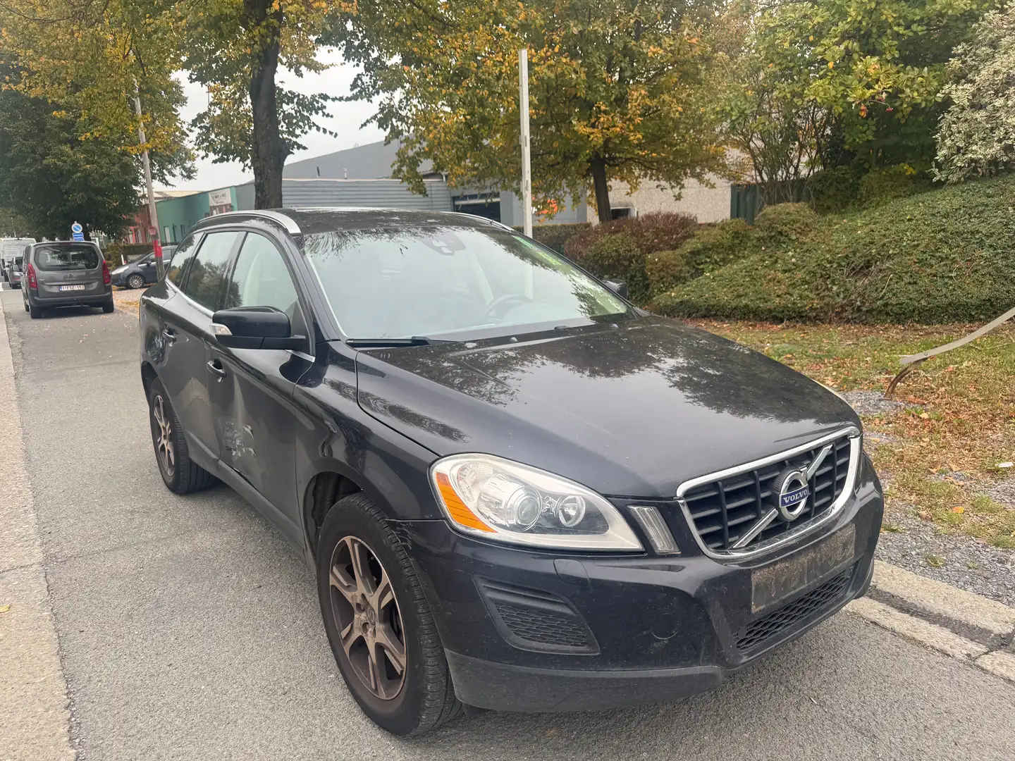 Volvo XC60 XC60 2.4 D3 AWD Kinetic Geartronic Noir - 2