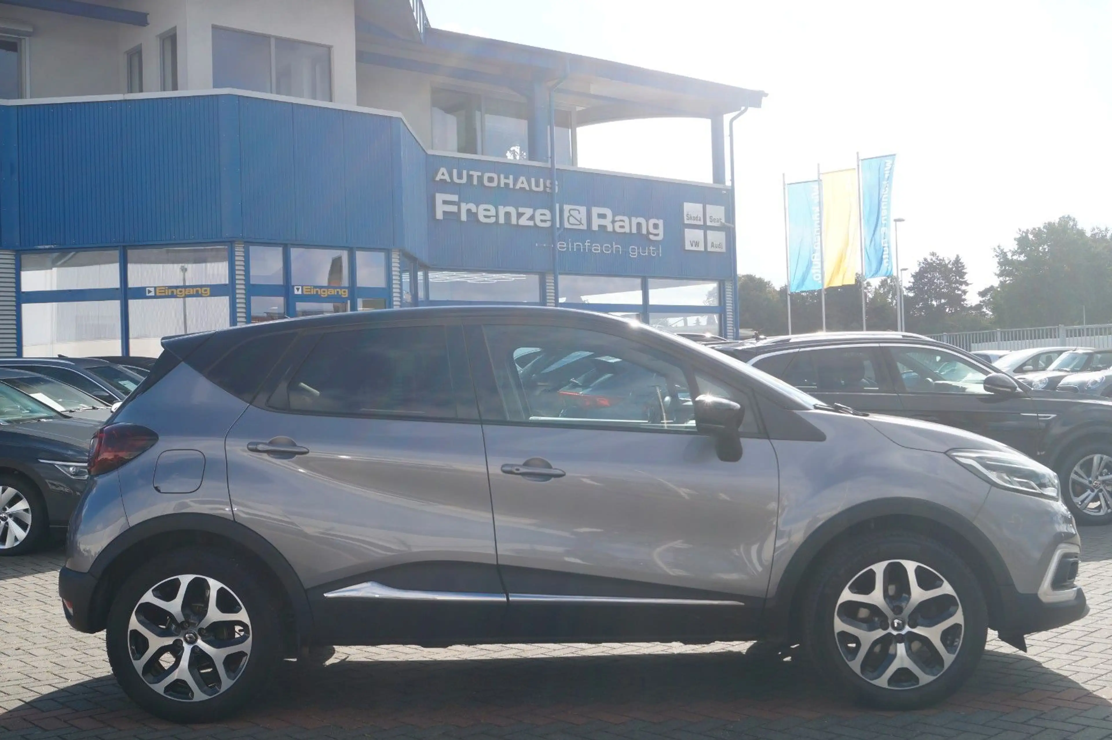 Renault Captur *Navi*DAB*Kamera*SHZ*LED*Tempomat*PDC* — photo 3