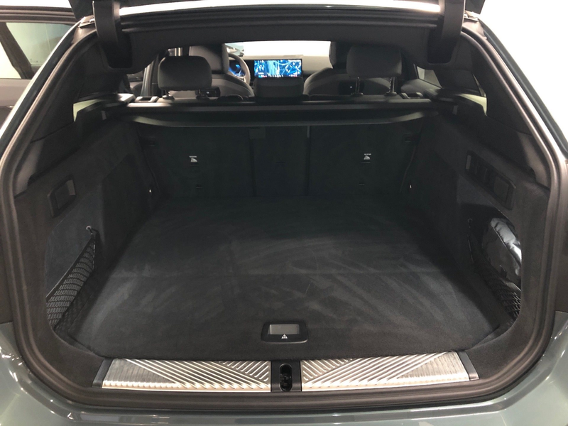 BMW 550 e xDrive M-Sport-Pro*IconicGlow*HeadUp*ParkAssistP — photo 12