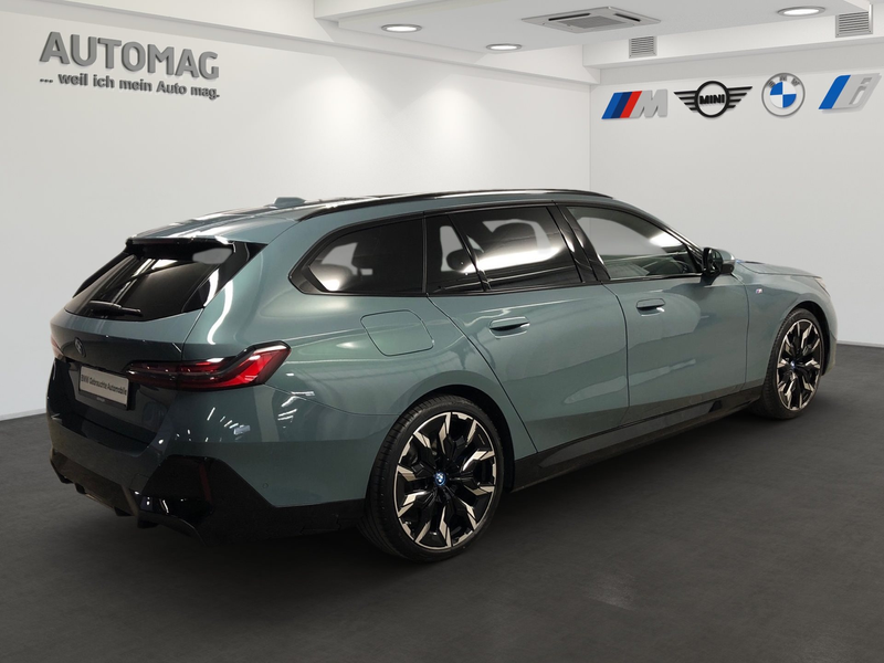 BMW 550 e xDrive M-Sport-Pro*IconicGlow*HeadUp*ParkAssistP — photo 3