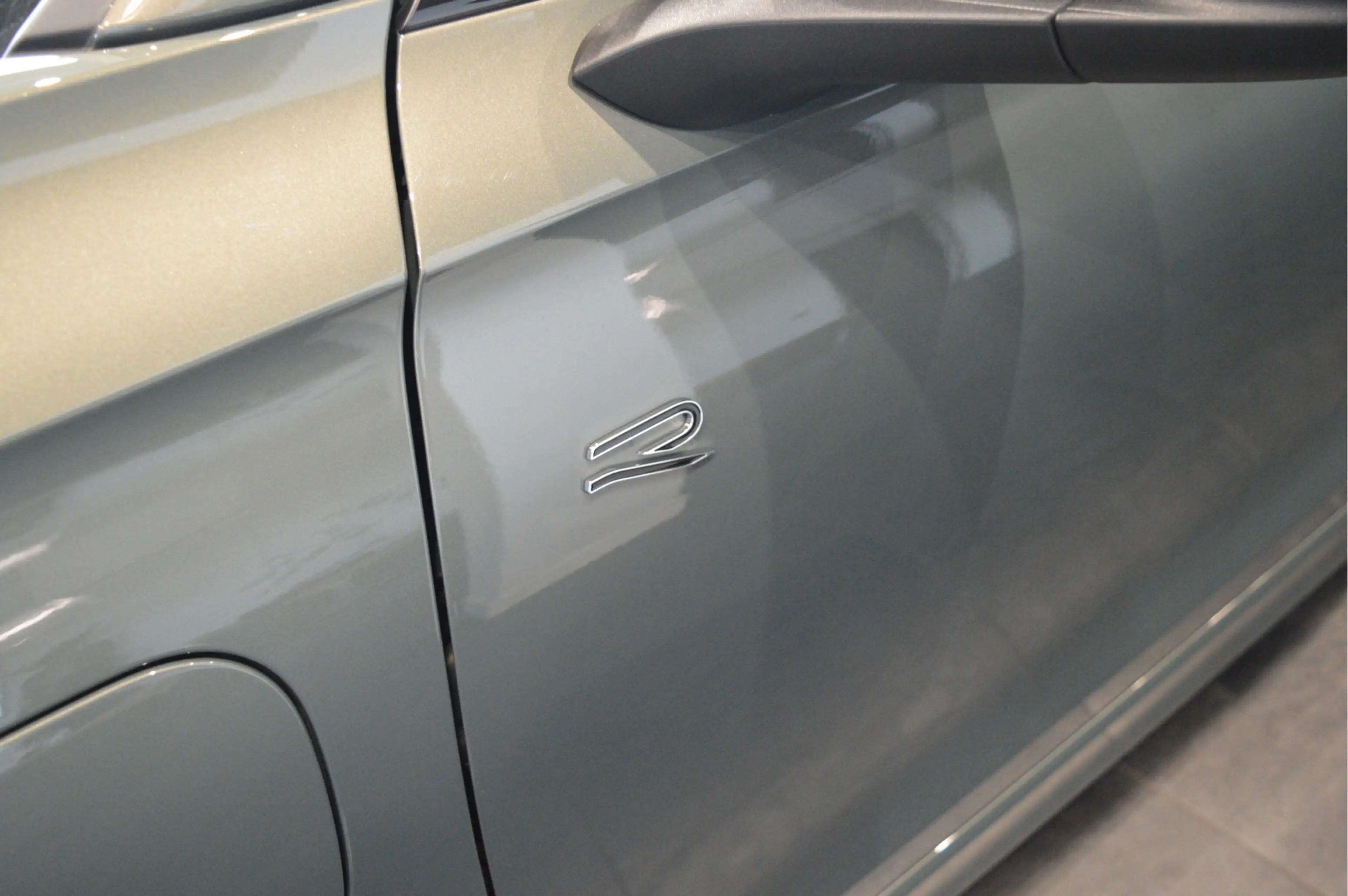 Volkswagen Tiguan 1.5 eHybrid 3X R-LINE Black Style head up pano 20 — photo 14