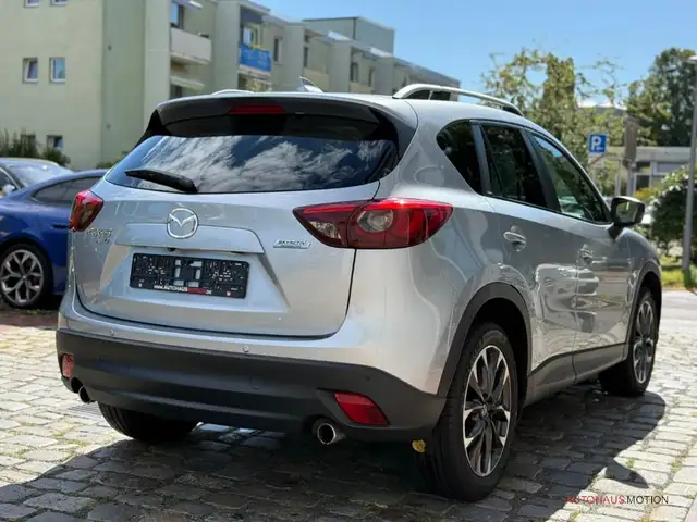 Mazda CX-5 view 3