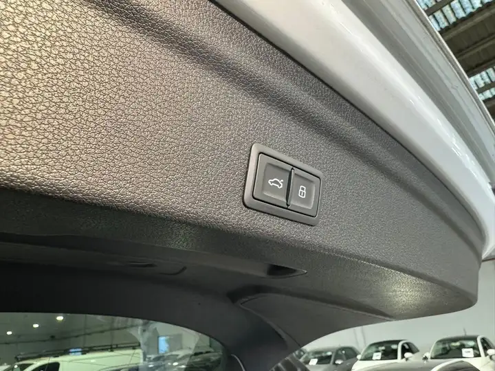 Audi Q3 S line 35 TDI 2021, foto 14
