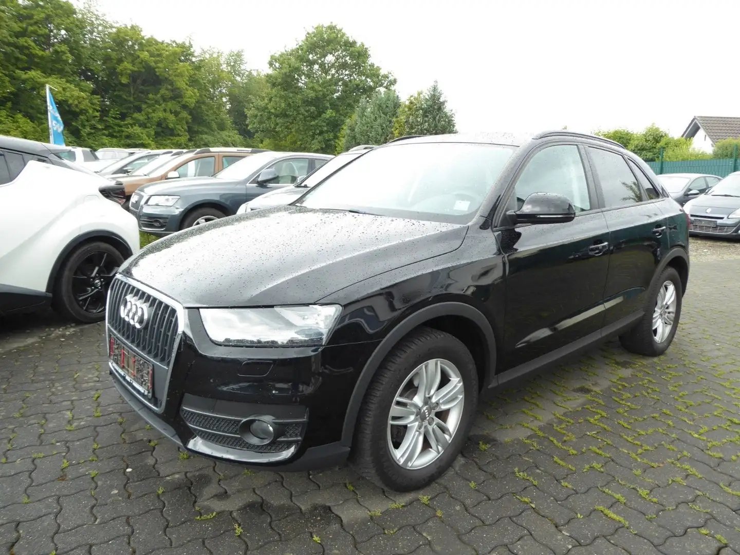 Audi Q3 2.0 TDI Schwarz - 1
