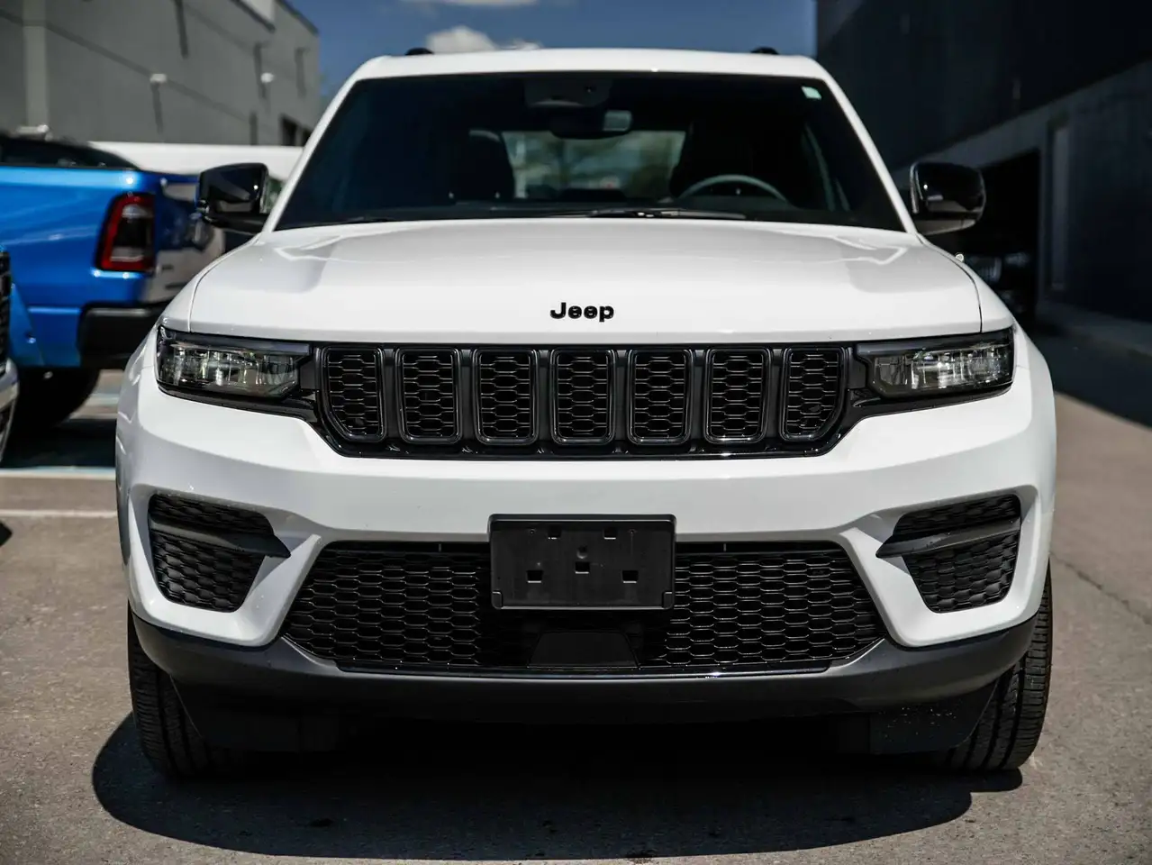 Jeep Grand Cherokee снимка Jeep Grand Cherokee