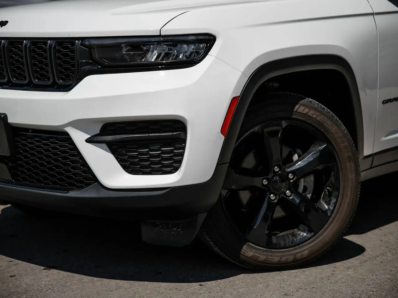 Jeep Grand Cherokee снимка Jeep Grand Cherokee