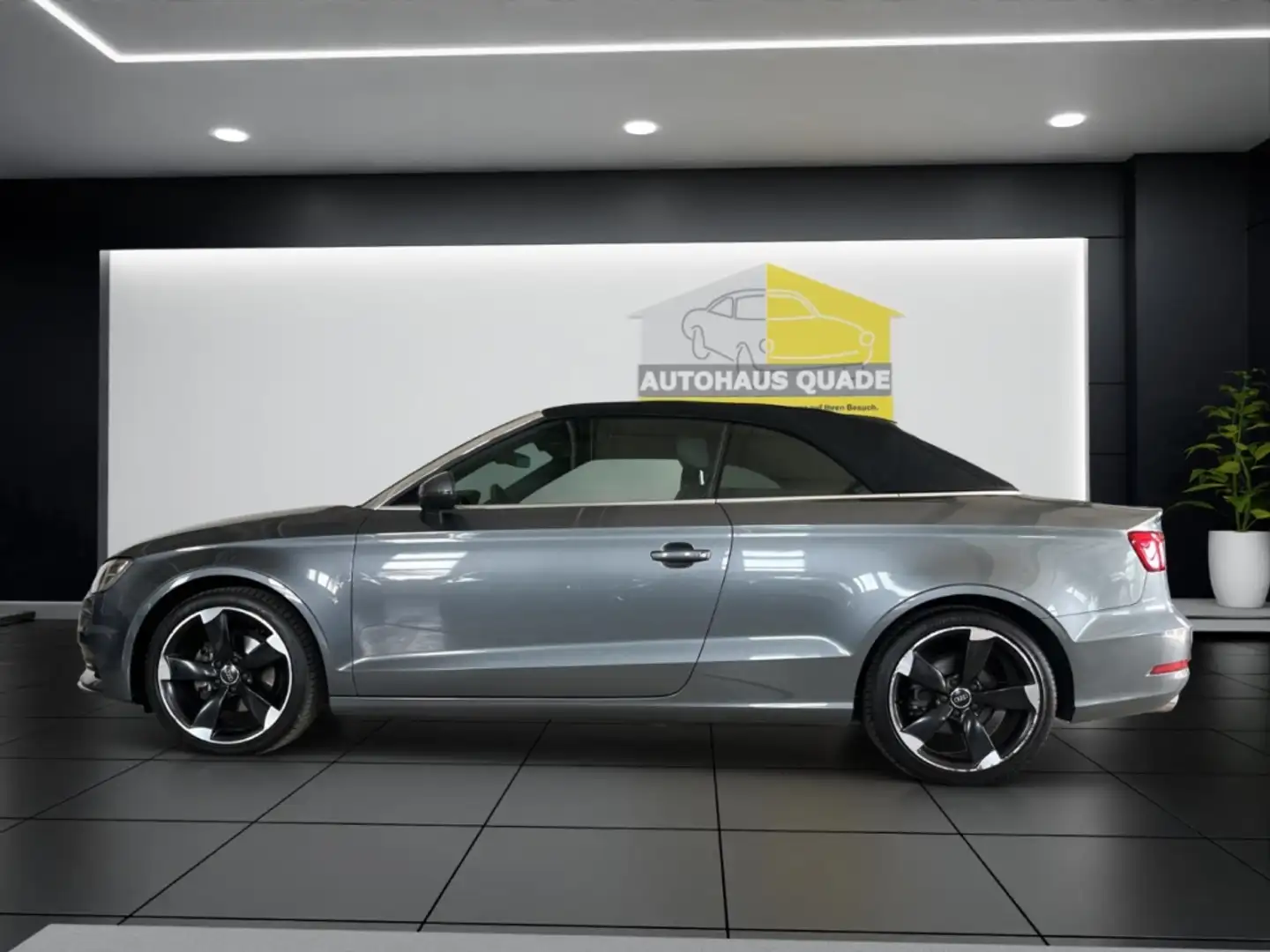 Audi A3 Cabriolet Ambition ultra 1.4 TFSI Leder Soundsyste Gris - 2