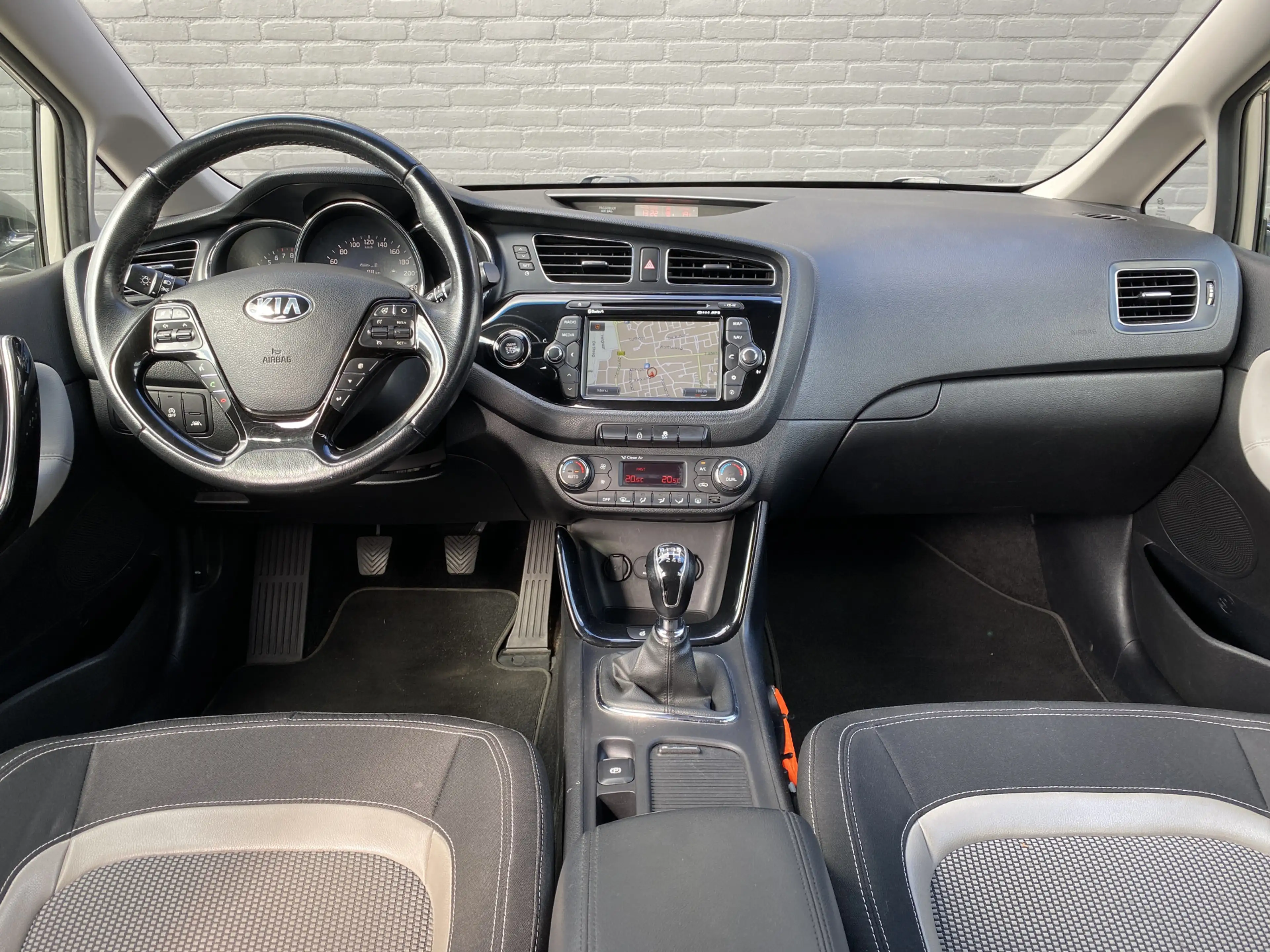 Kia Ceed / cee'd 1.6 GDI Super Pack 136 pk | navigatie | trekhaak | — photo 15