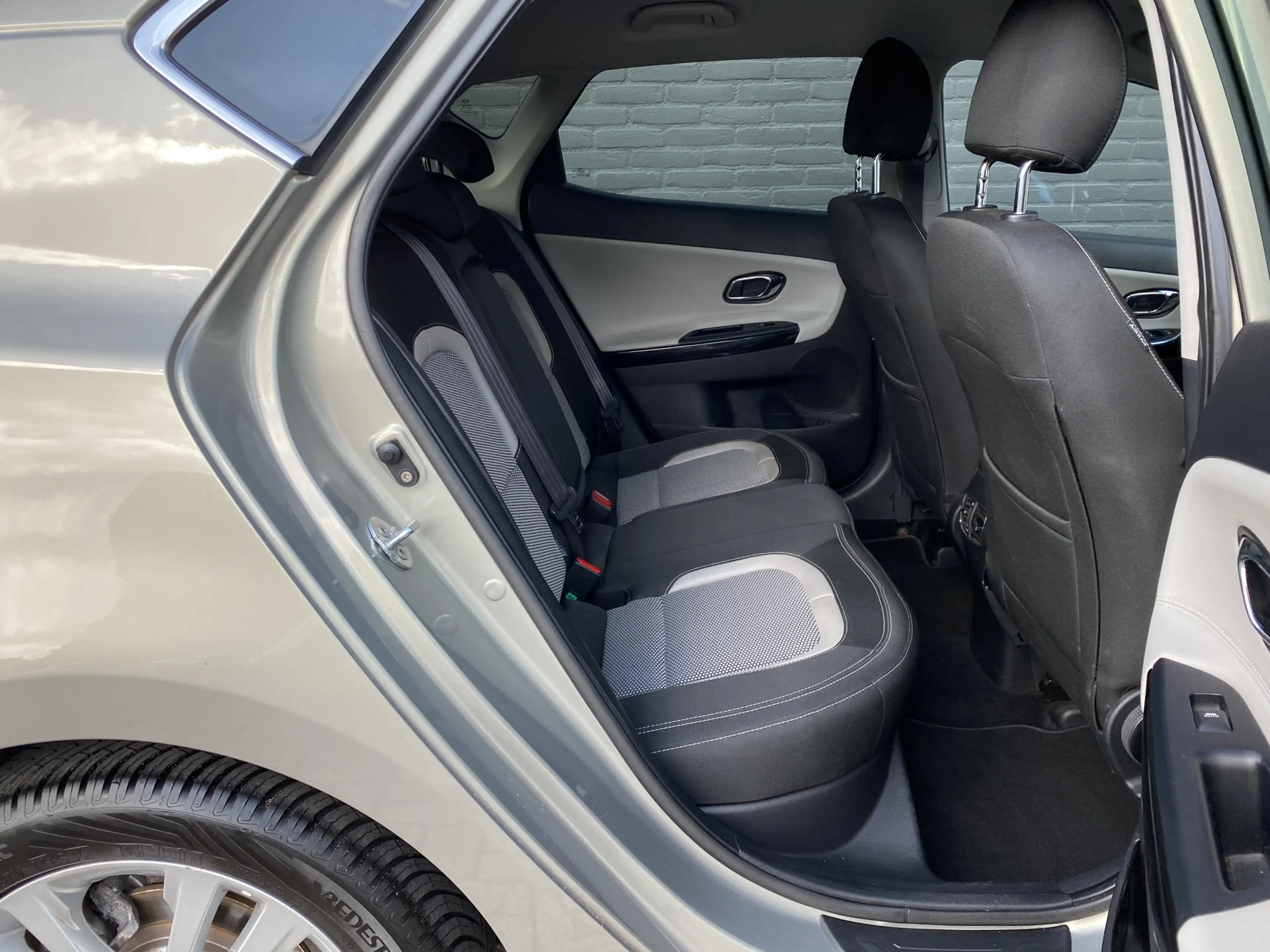 Kia Ceed / cee'd 1.6 GDI Super Pack 136 pk | navigatie | trekhaak | — photo 19