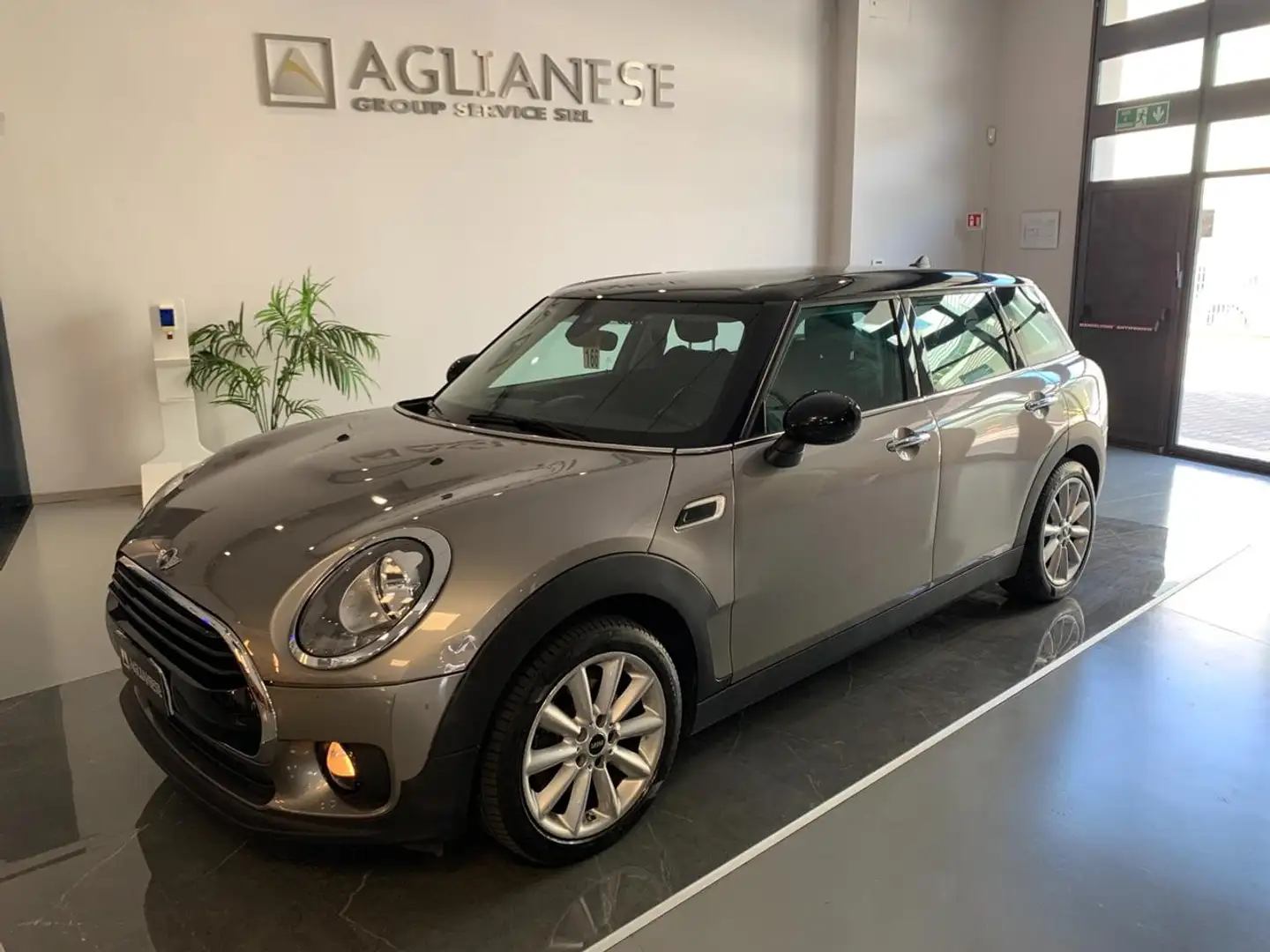 MINI Cooper D Clubman 2.0 Business Grau - 1