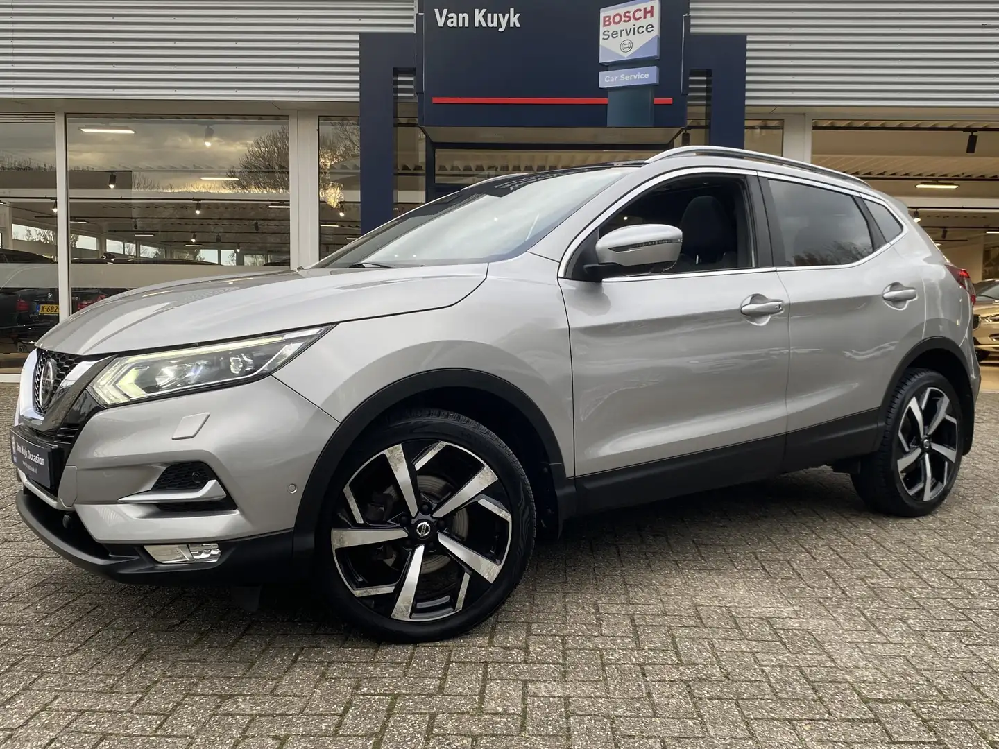 Nissan Qashqai 1.3 DIG-T Tekna + / Automaat / Vol-Leder / Panodak Grijs - 2