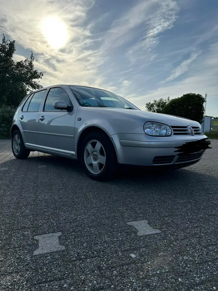 Volkswagen Golf 1.6, foto 1