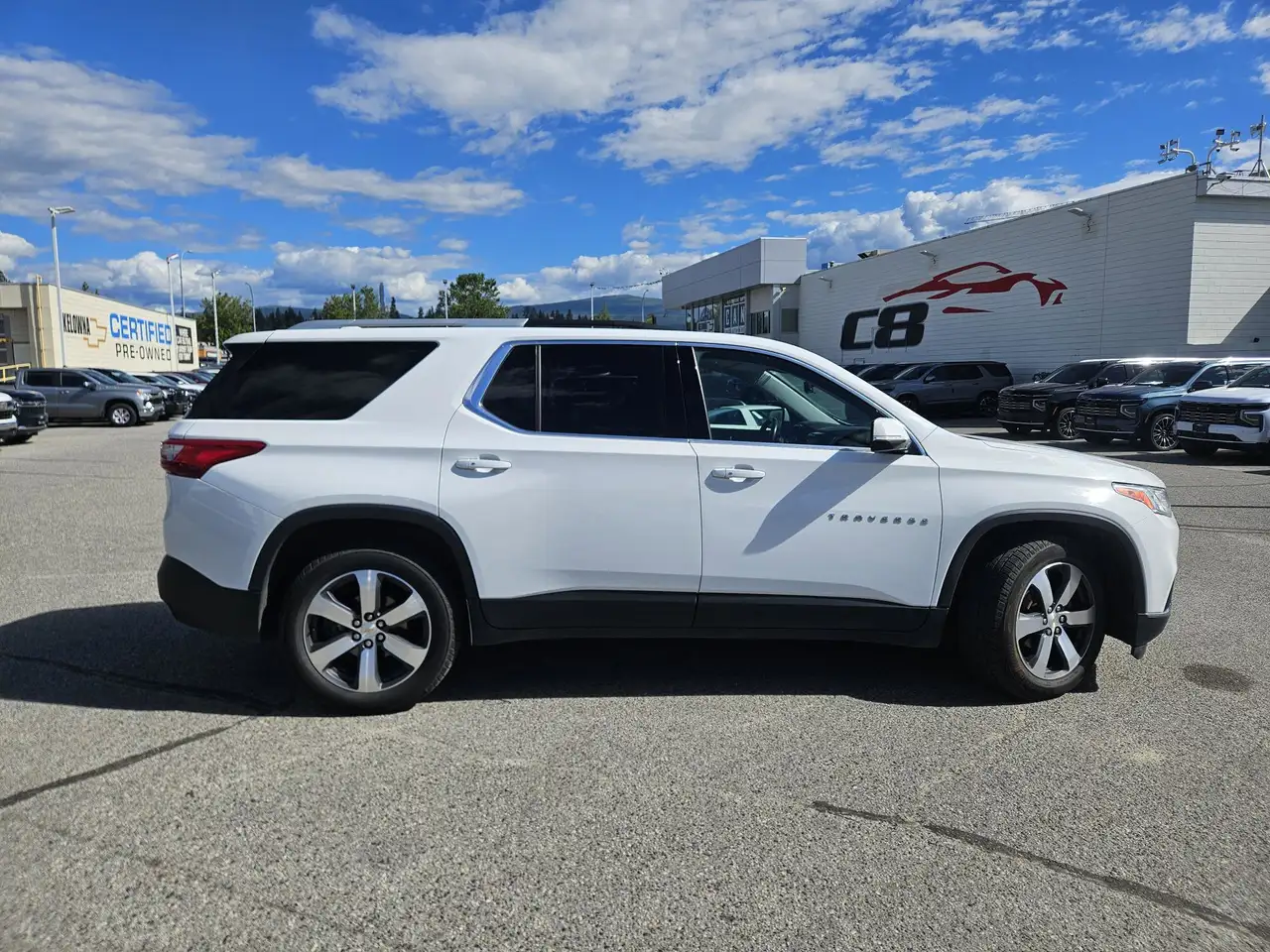 Chevrolet Traverse снимка Chevrolet Traverse