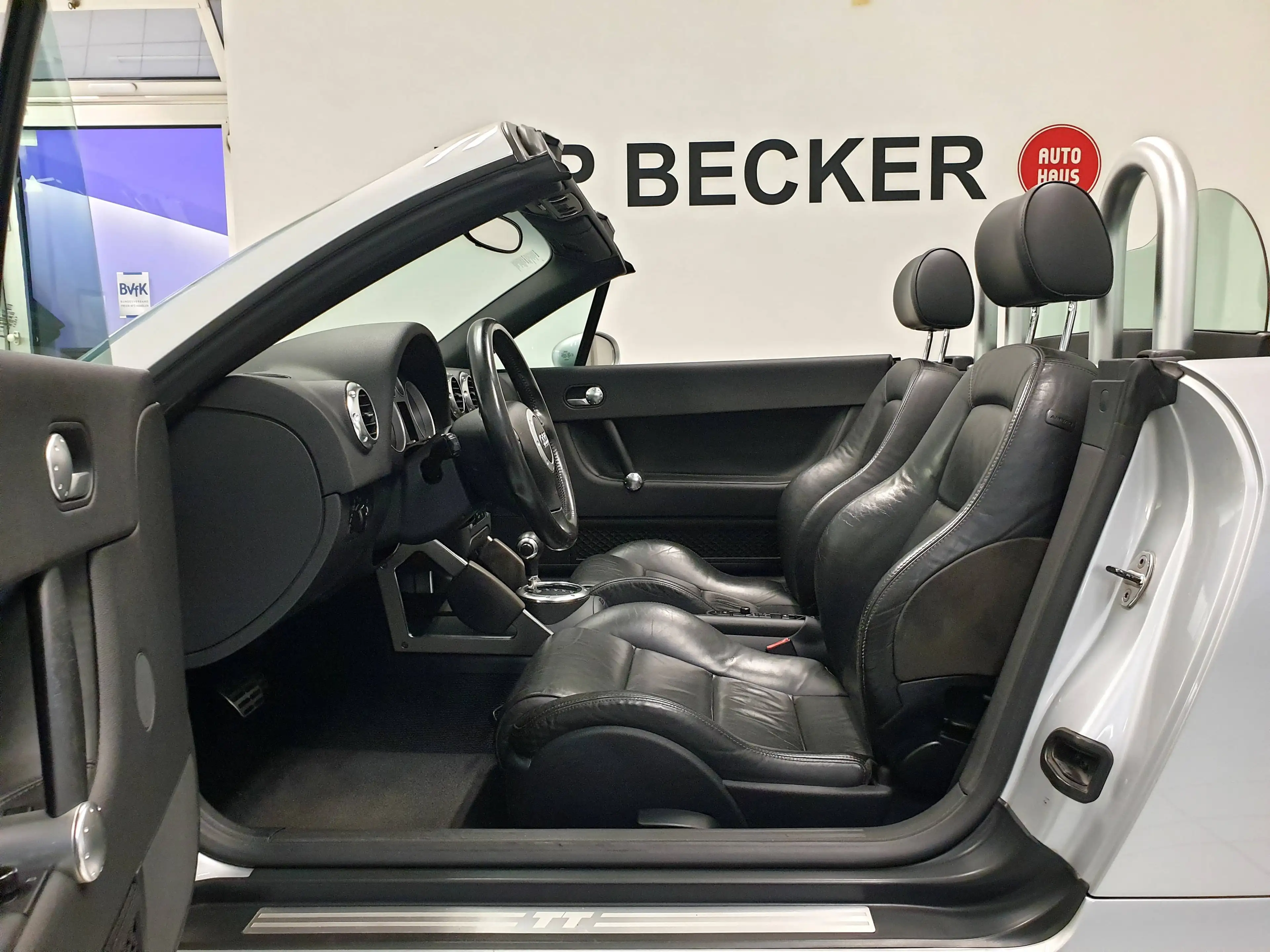 Audi TT TT Cabrio 1.8 T Automatik 2.Hand Zahnriemen NEU Xenon — photo 13