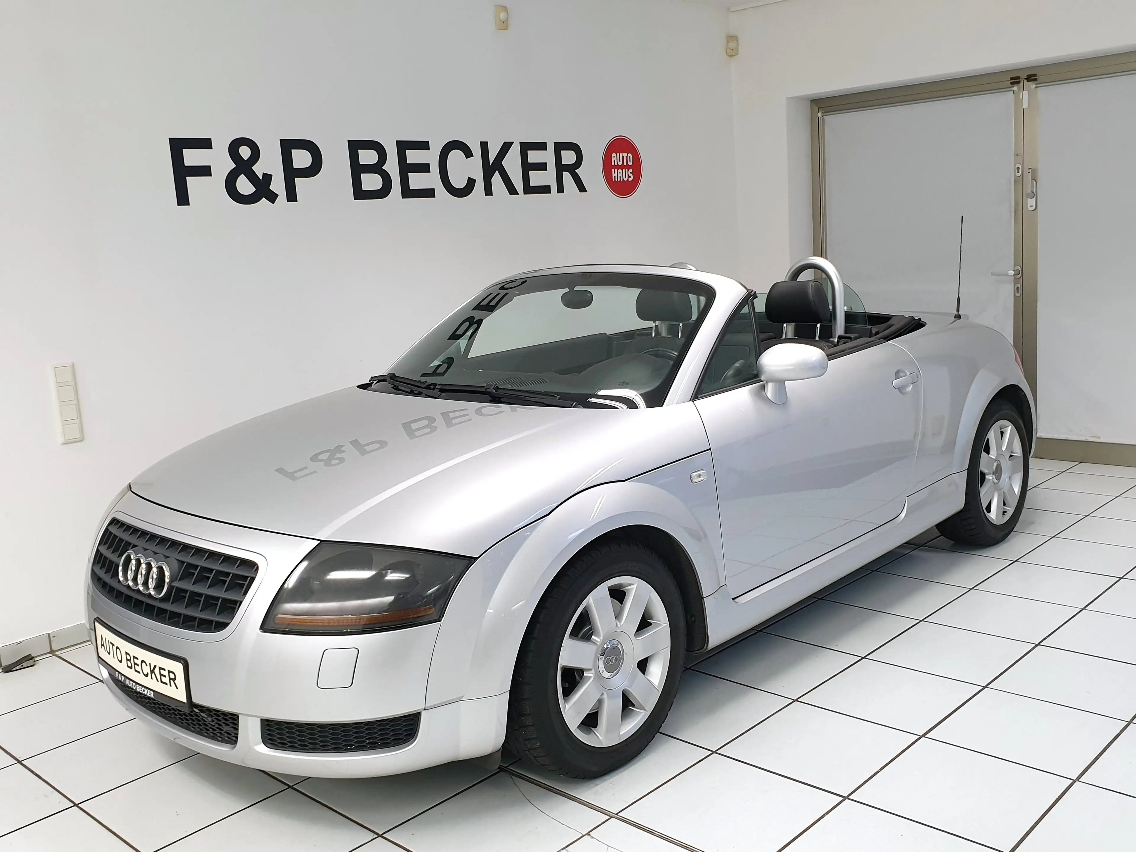Audi TT TT Cabrio 1.8 T Automatik 2.Hand Zahnriemen NEU Xenon