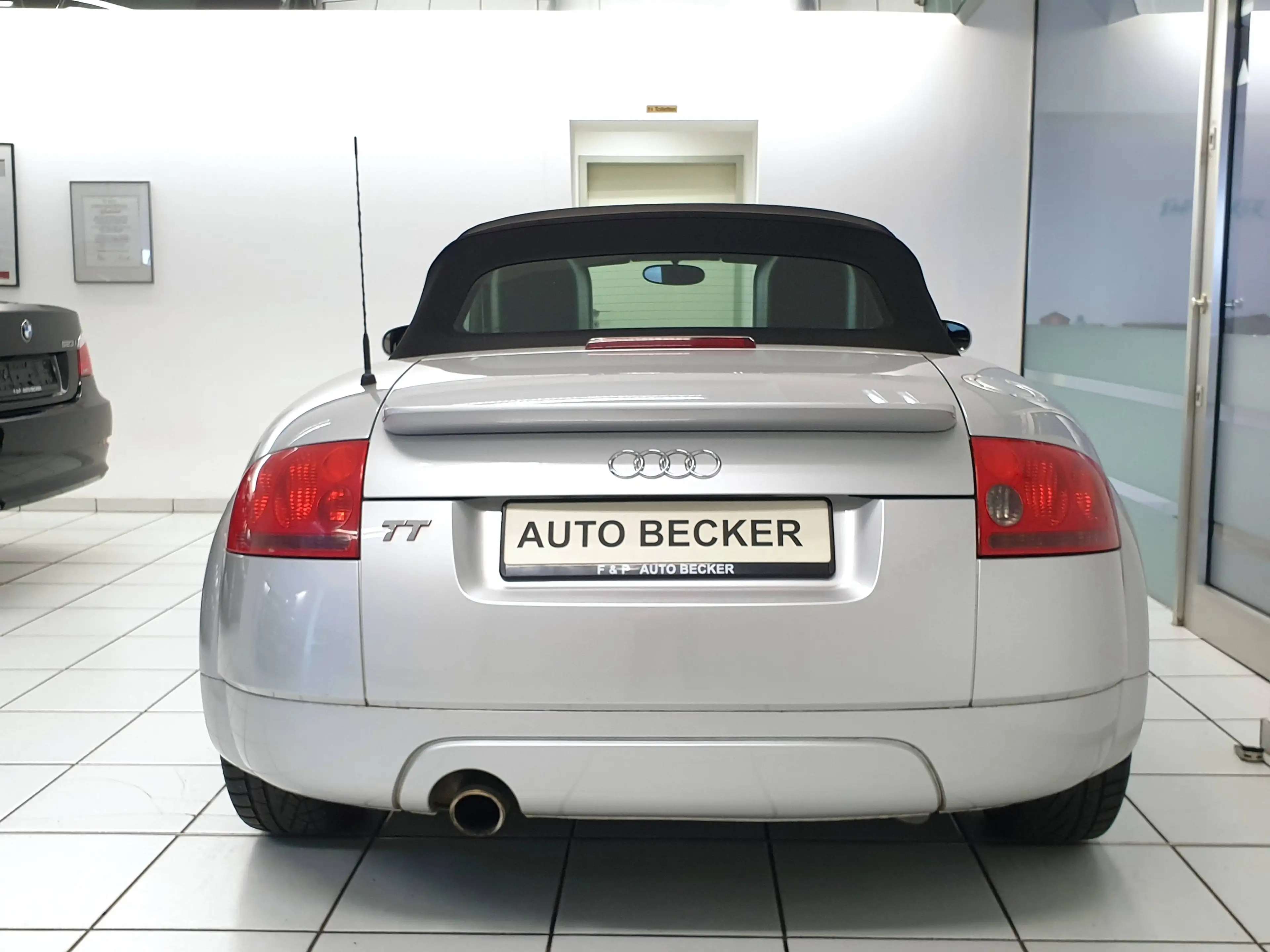 Audi TT TT Cabrio 1.8 T Automatik 2.Hand Zahnriemen NEU Xenon — photo 6