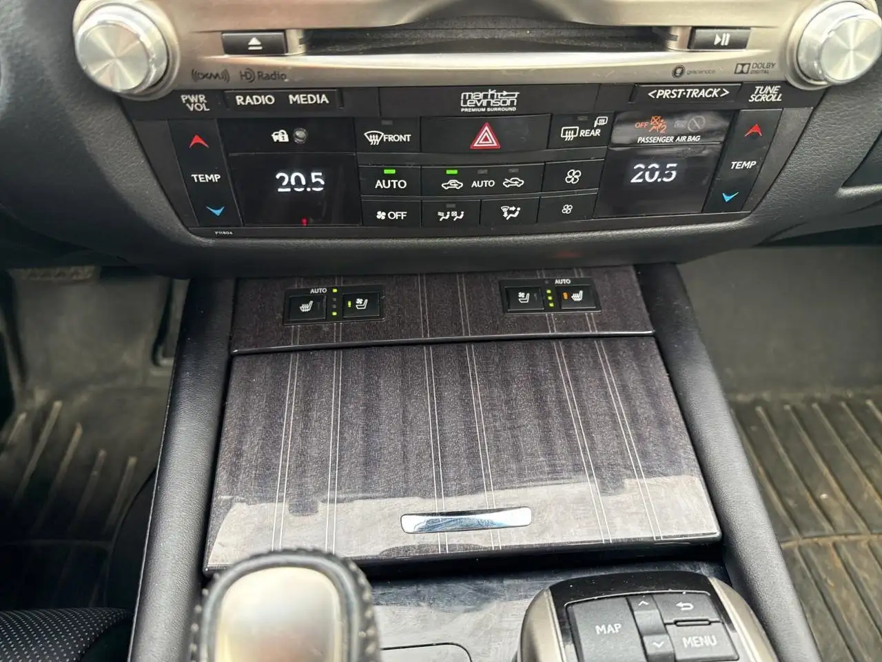 Lexus GS снимка Lexus GS