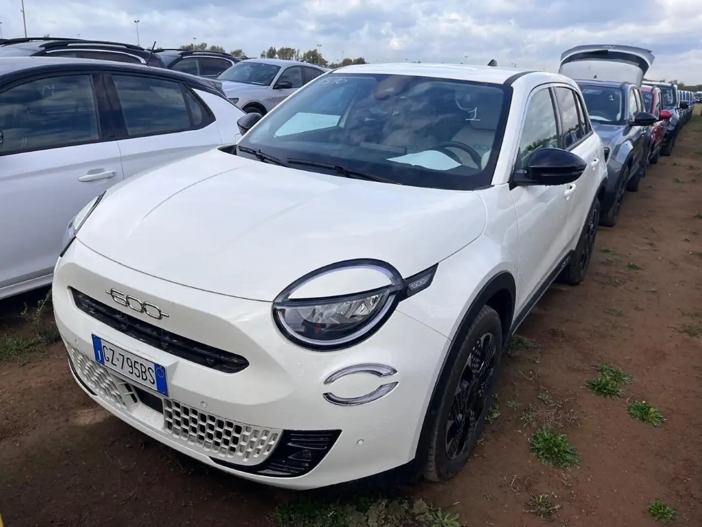 Fiat 600 600 Hybrid 110 CV DCT MHEV La Prima Bianco - 2